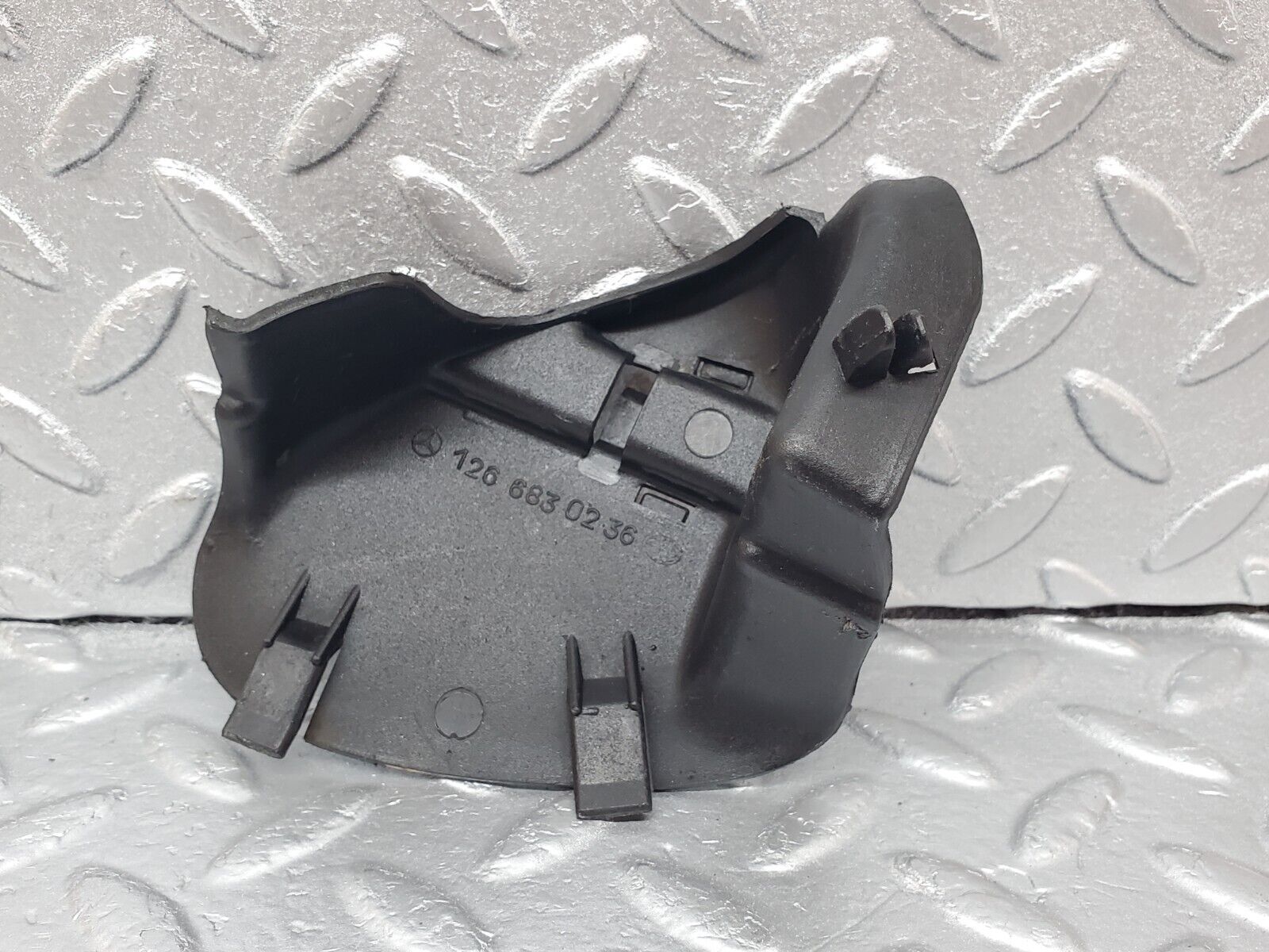 45635 Mercedes-Benz W126 420SE Engine Bay Cover Right 1266830236