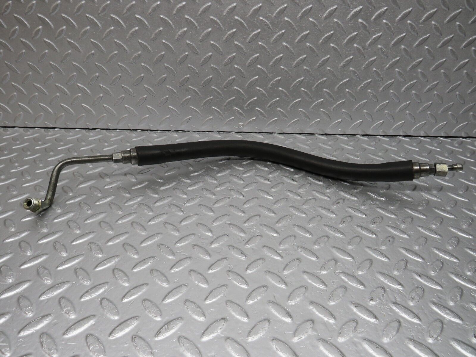 40074 Mercedes-Benz R107 350SL Fuel Pipe Line