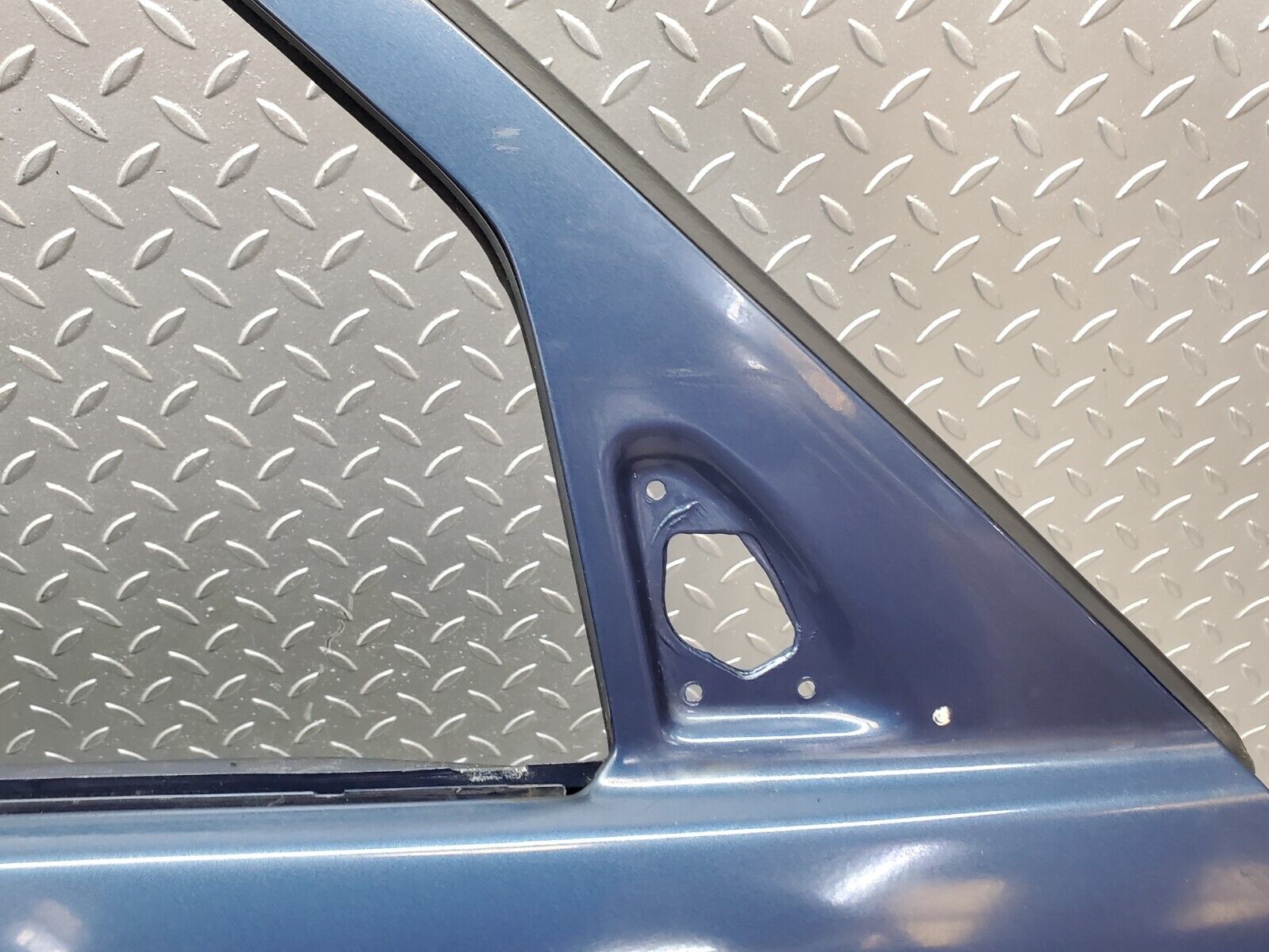 44704 Mercedes-Benz W124 220E Front Right Door