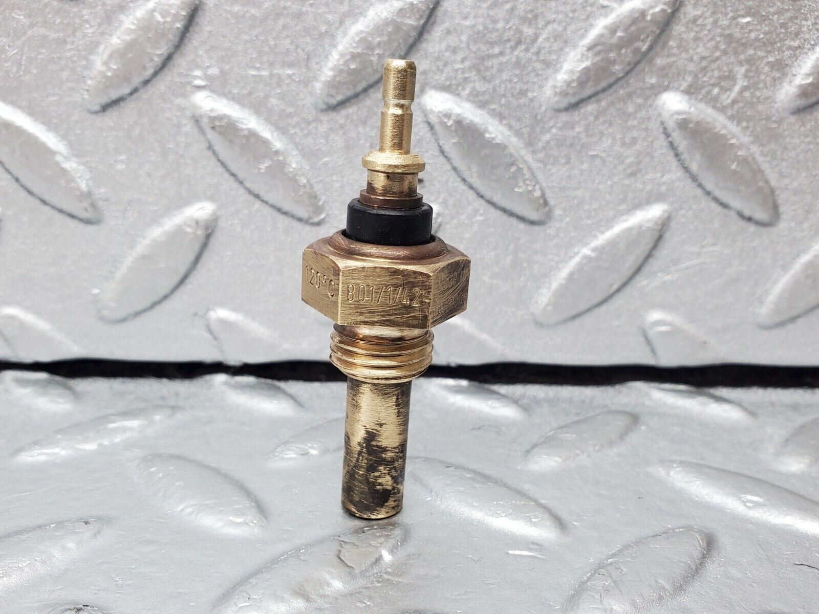 45471 Mercedes-Benz 280E M110.988 Coolant Temperature Sensor VDO