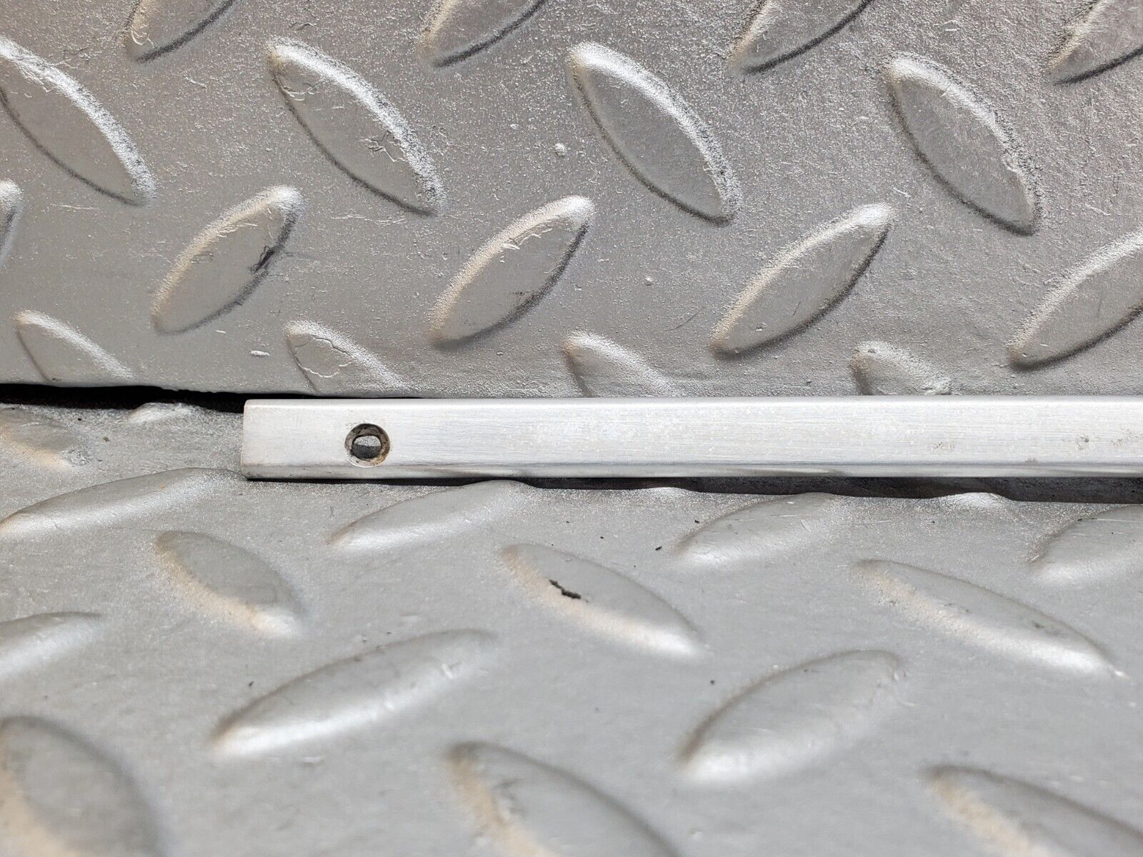 44544 Mercedes-Benz W123 280E Sunroof Chrome Trim