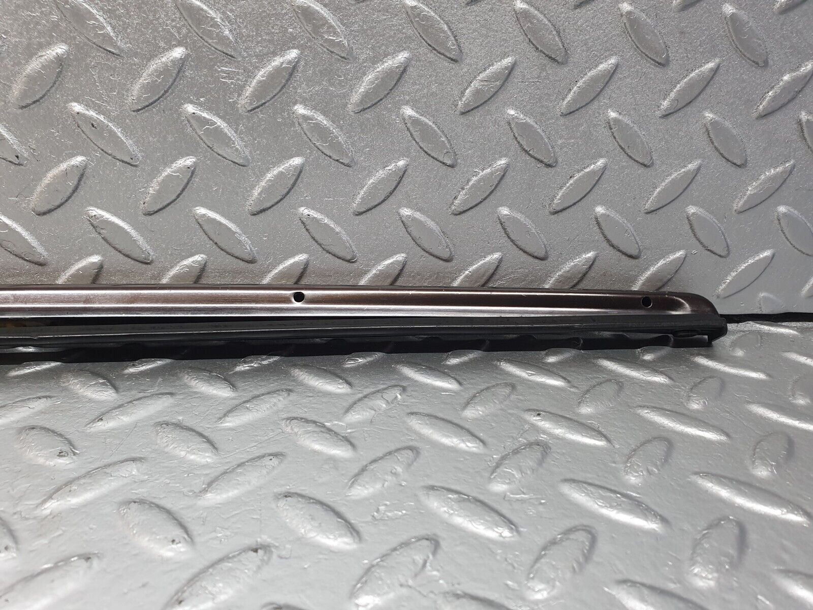 42610 Mercedes-Benz R129 320SL Coupe Trunk Lid Handle Trim 1297580396