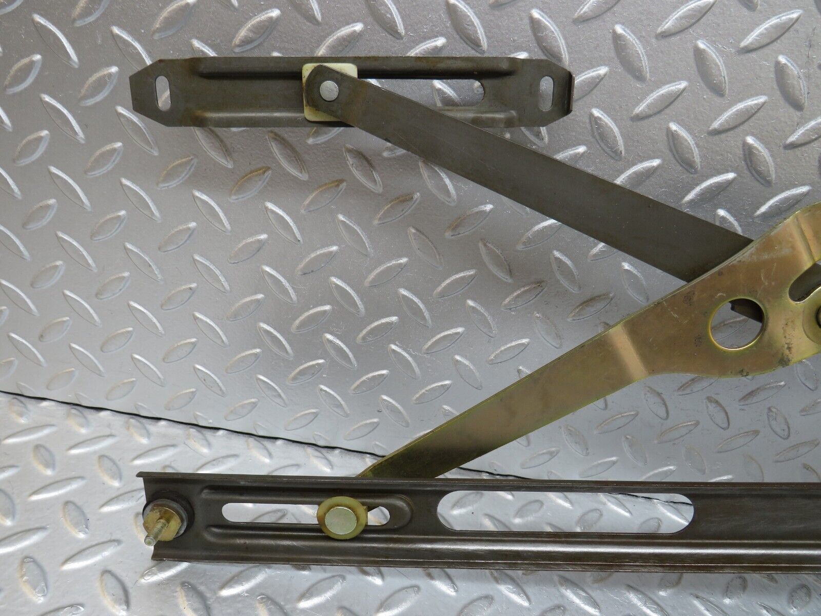 35503 Mercedes-Benz R107 280SL Front Left Power Window Regulator