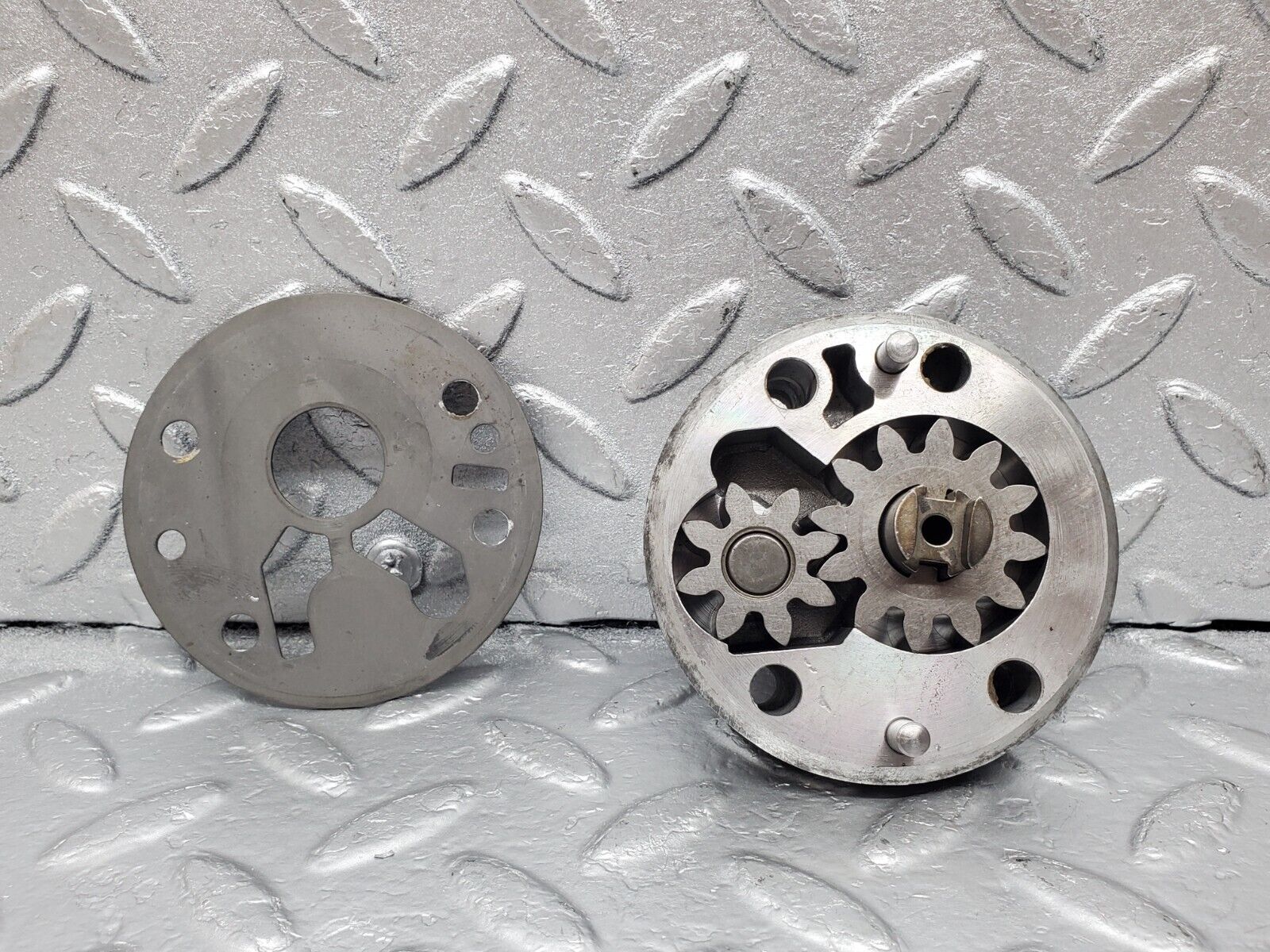 45492 Mercedes-Benz W124 260E Automatic Gearbox Secondary Pump 722.409 1232770320