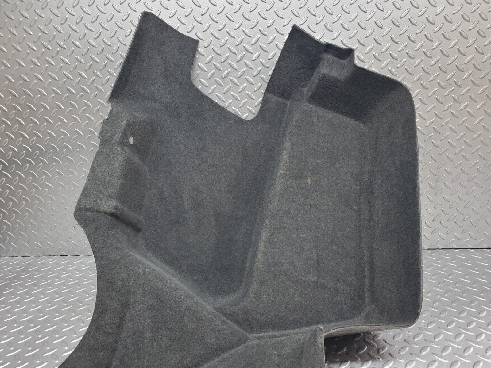 44697 Mercedes-Benz W124 220E Trunk Panel Cover Right 1246935433