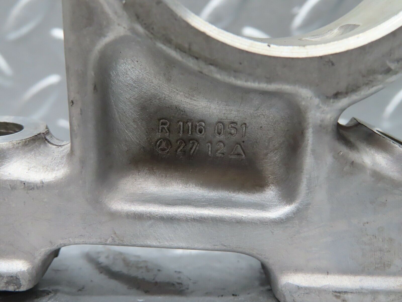 20643 Mercedes-Benz R107 450SL Camshaft Tower Bearing 1160512712