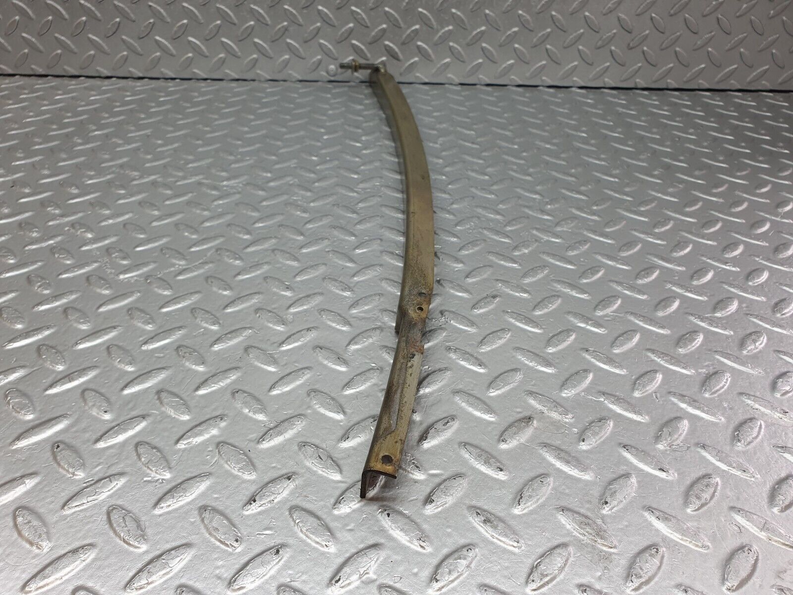 43710 Mercedes-Benz C126 380SEC Coupe Right Door Window Channel