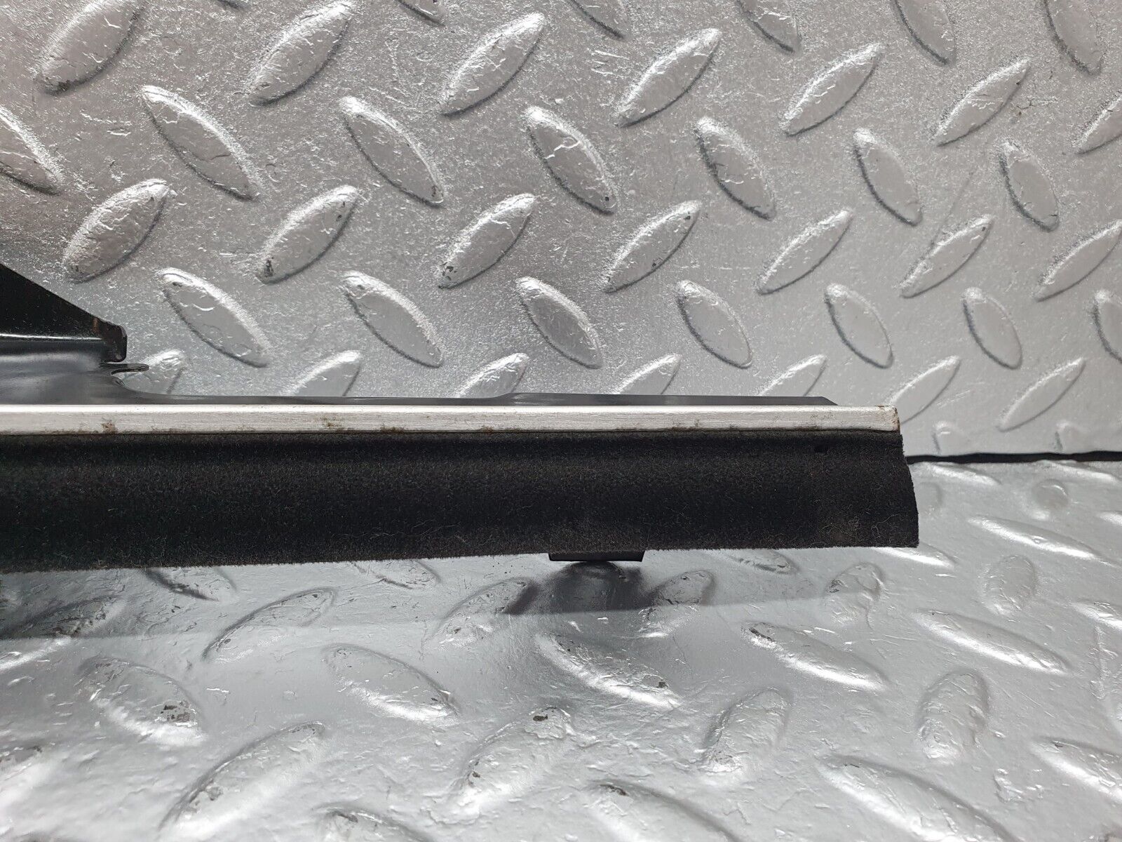 43904 Mercedes-Benz C123 230CE Coupe Rear Left Window Channel Support Bracket