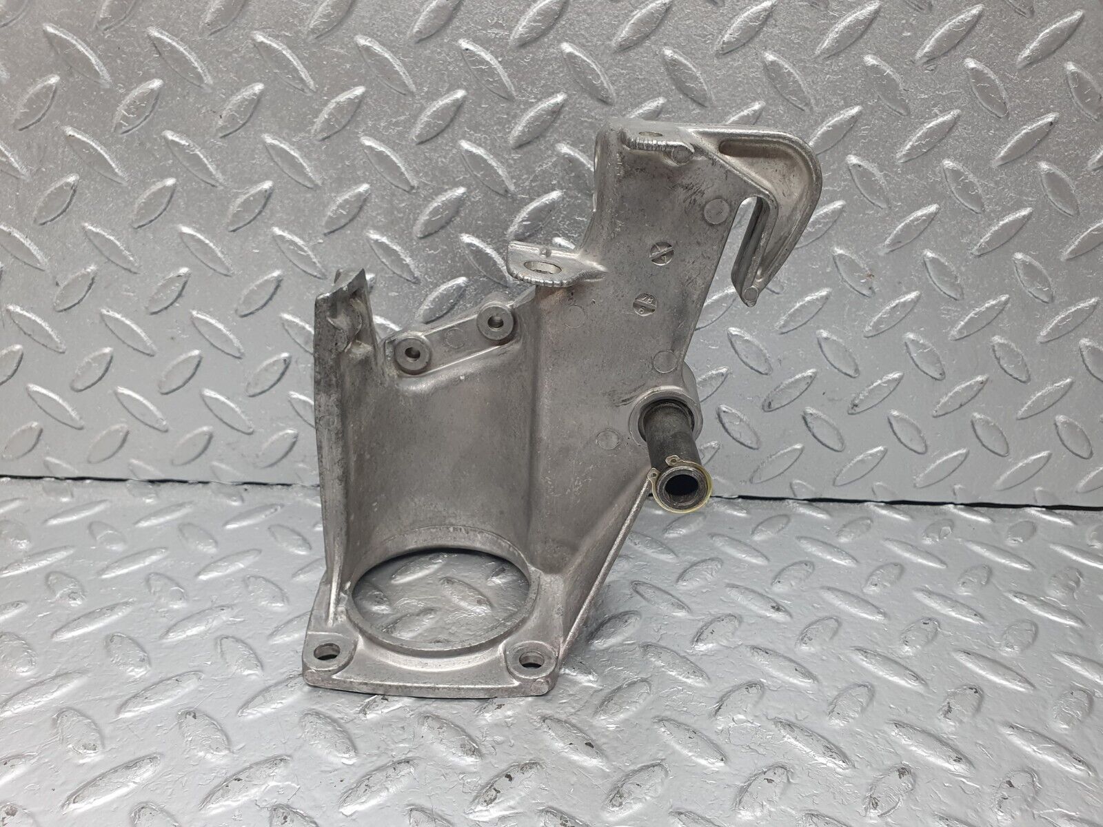 43918 Mercedes-Benz C123 230CE Coupe Brake Pedal Bracket 1232900219