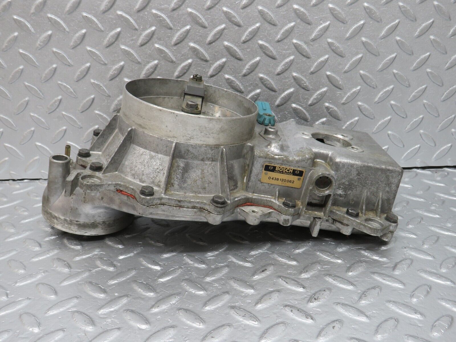 40054 Mercedes-Benz R107 350SL Air Flow Mass Meter Sensor Bosch 0438120062 1171410590