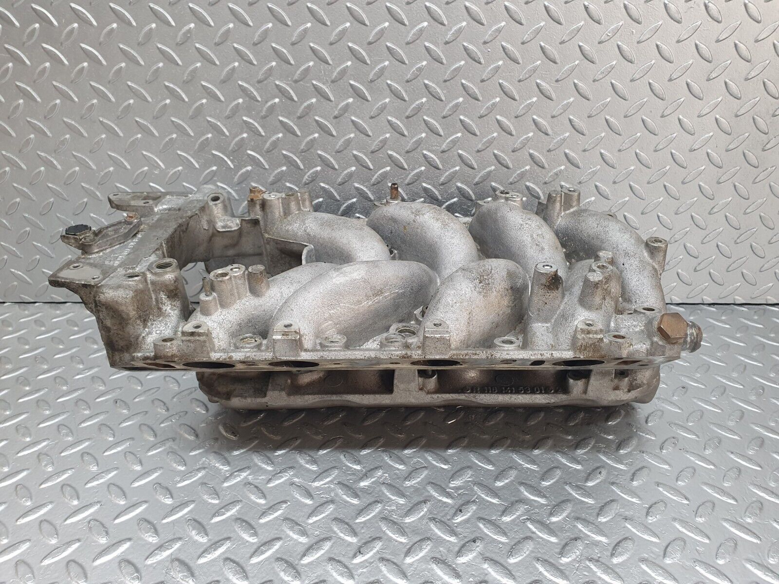 43826 Mercedes-Benz C126 380SEC Coupe Air Intake Manifold 1161414801 1161415301