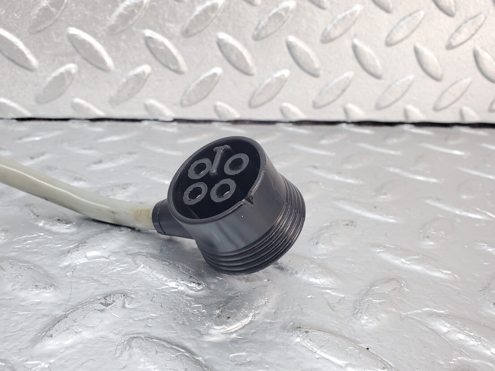 44419 Mercedes-Benz W123 280E Ignition Control Unit Cable 09961811