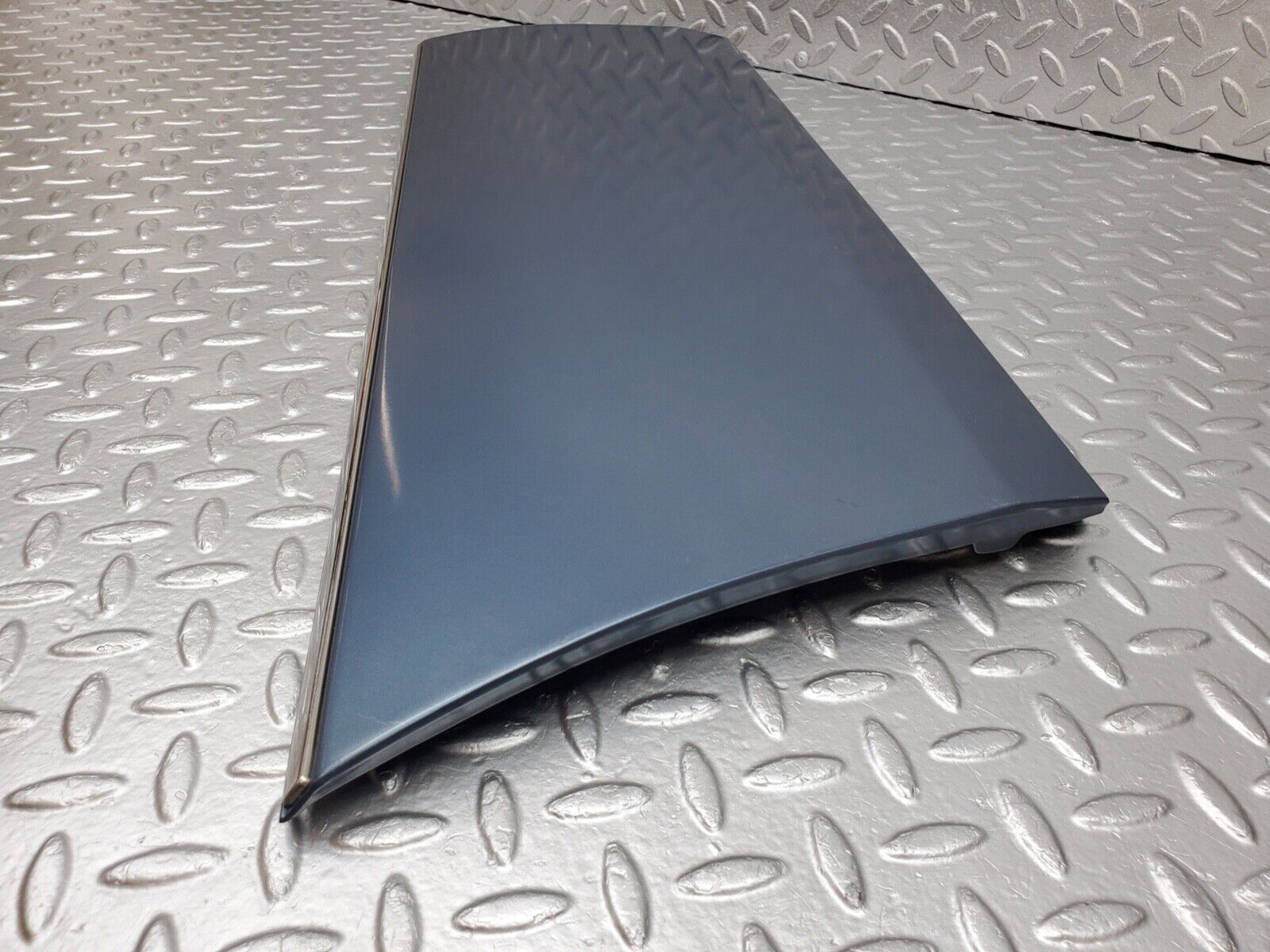 44643 Mercedes-Benz W124 220E Rear Right Door Lower Moulding Trim