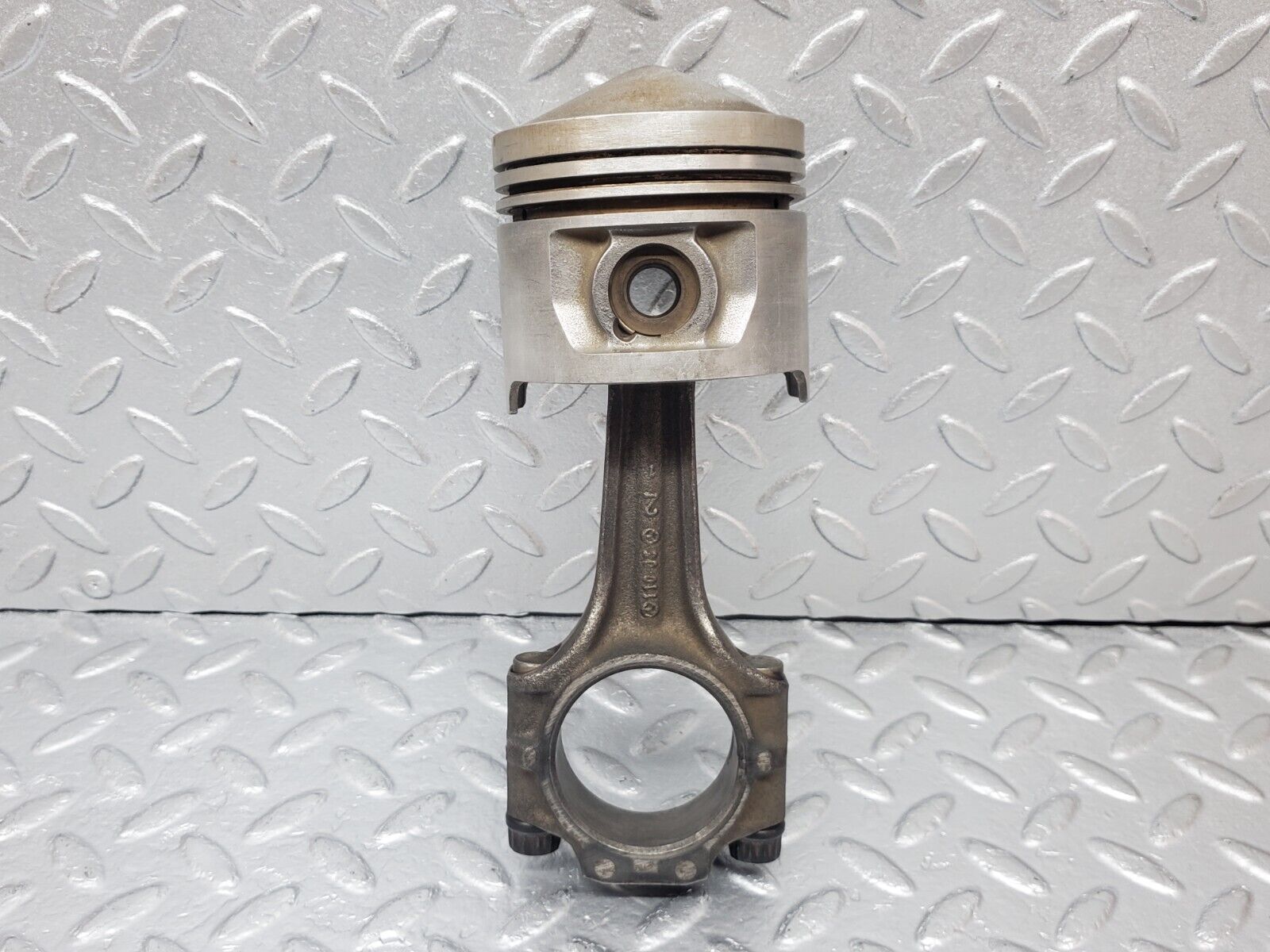 44301 Mercedes-Benz W123 280E Piston With Connecting Rod 85.985Mm 11005