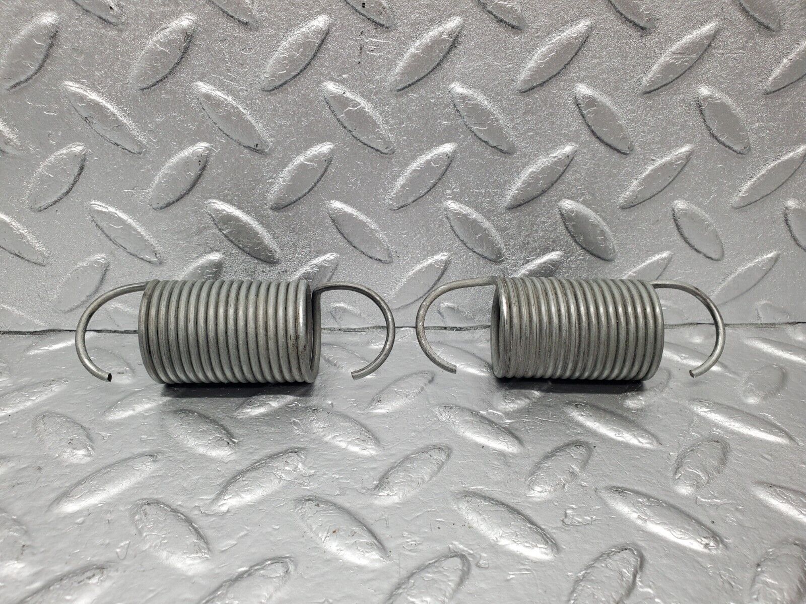 46655 Mercedes-Benz C123 280CE Coupe Front Seat Adjustment Spring Pair