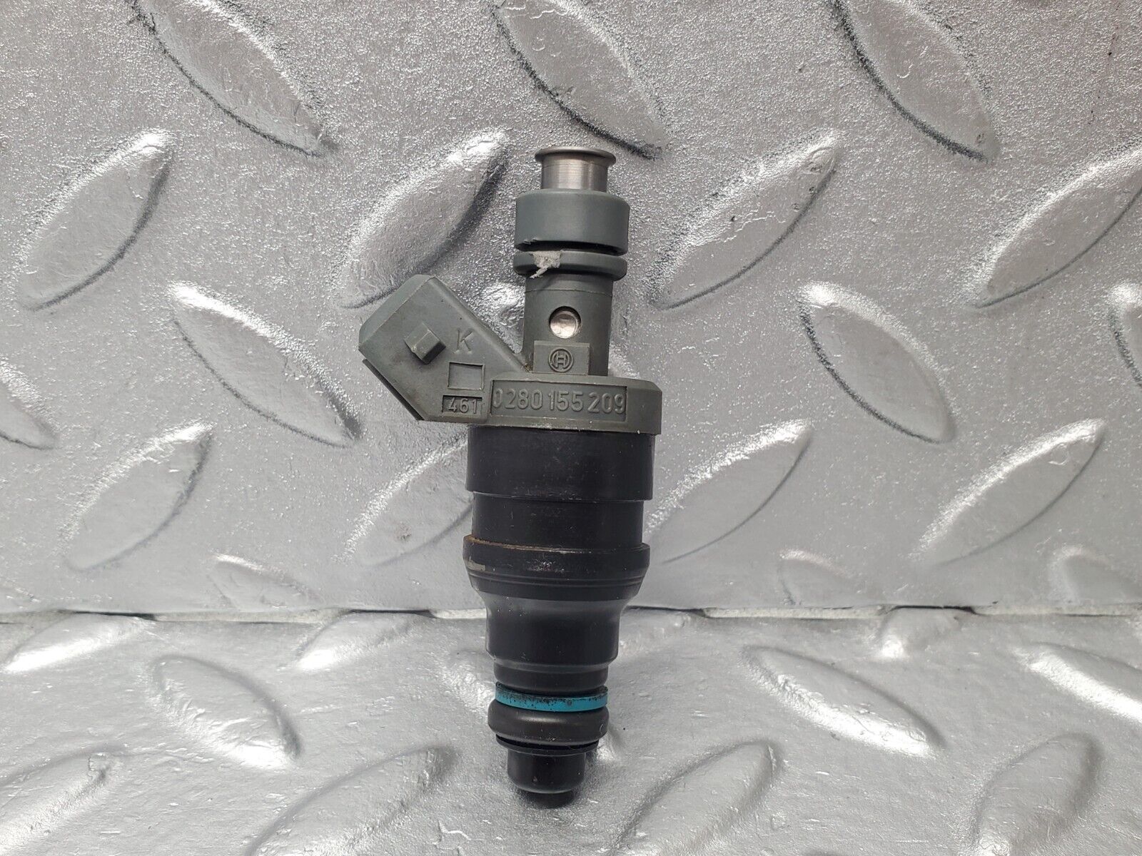 46243 Mercedes-Benz W124 280E Fuel Injector Bosch 0280155209 0000787323