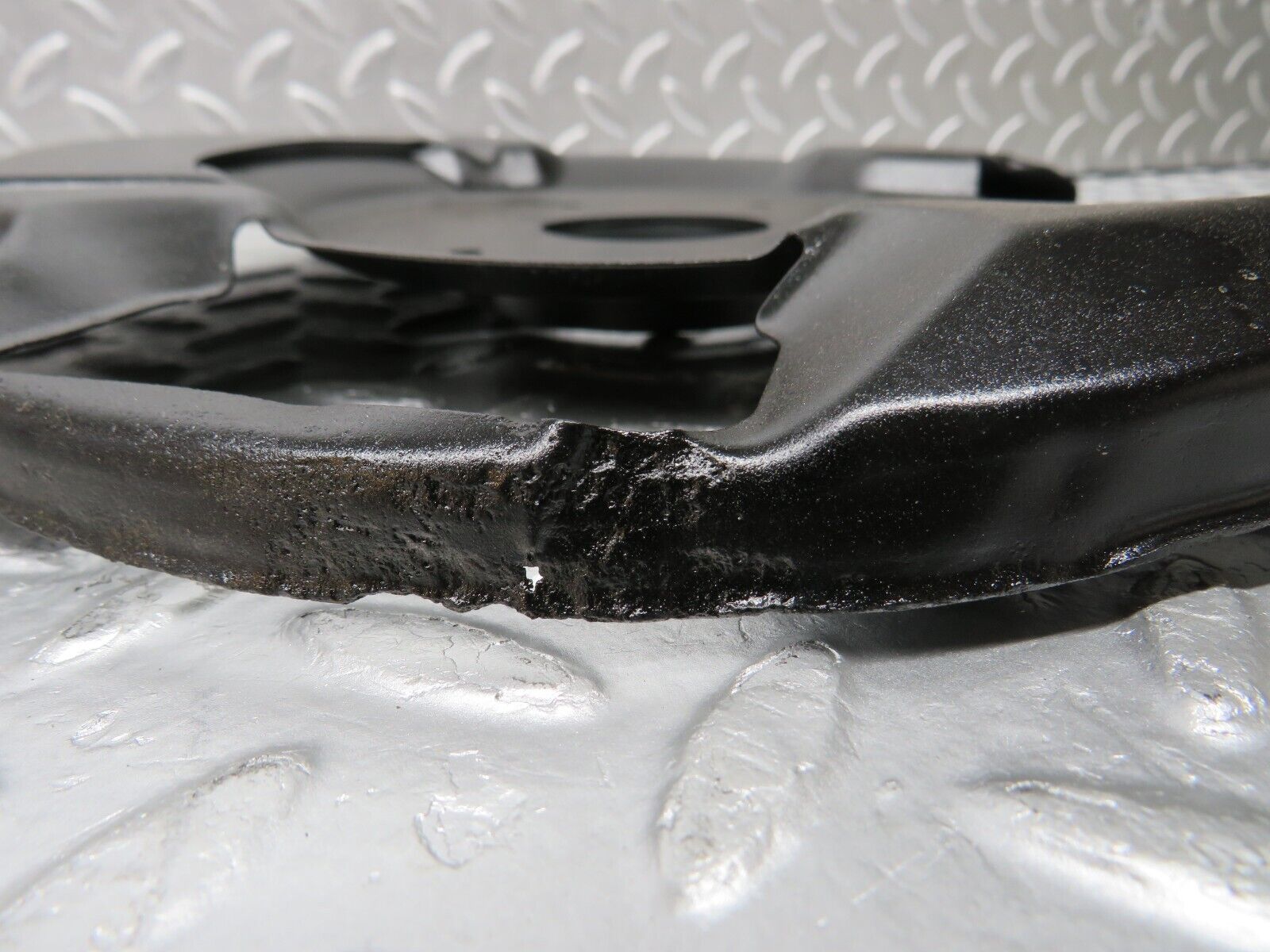 33015 Mercedes-Benz C107 R107 350 V8 Front Left Brake Disc Protection Plate