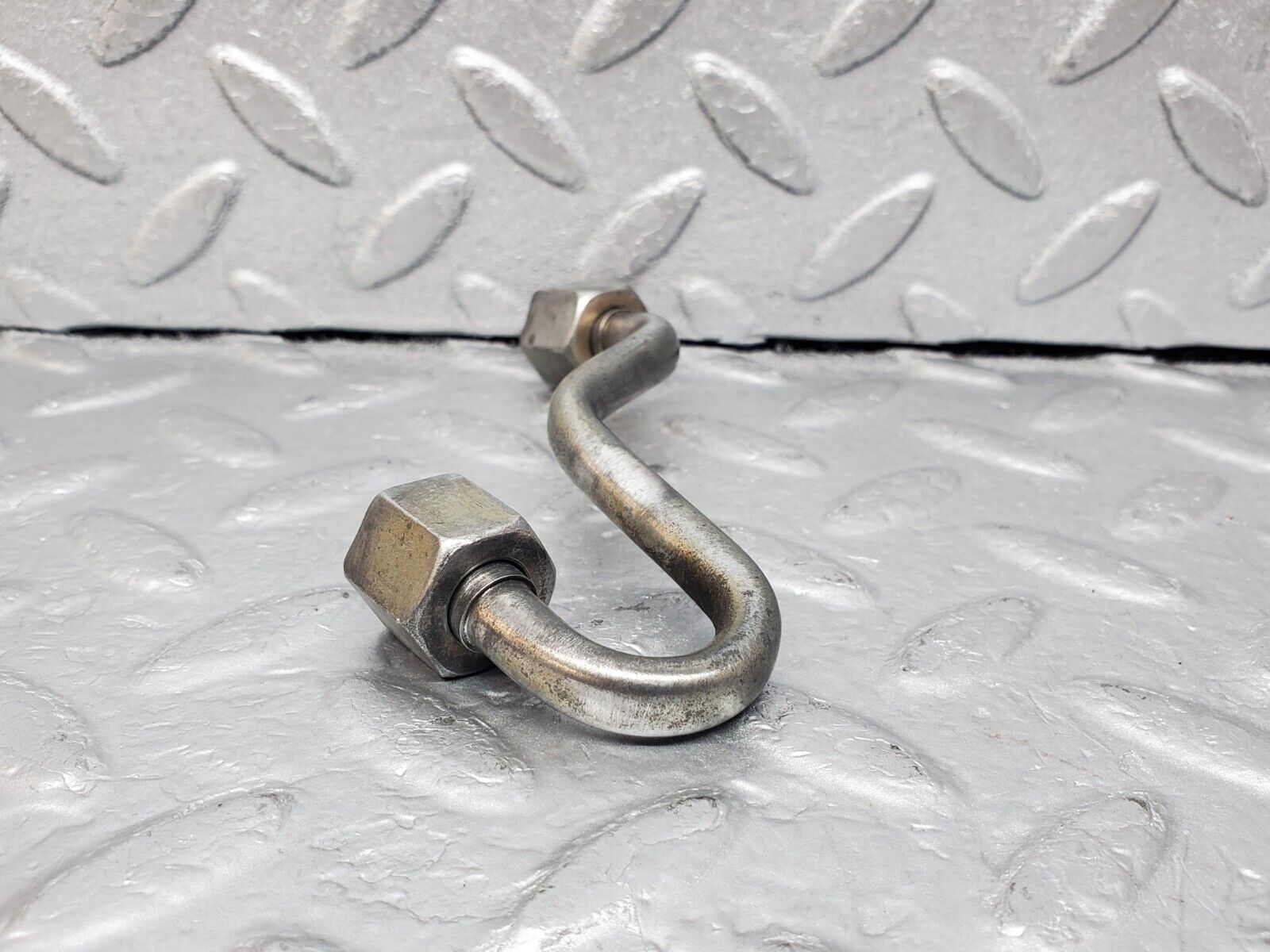 45977 Mercedes-Benz W126 420SE Fuel Line Pipe