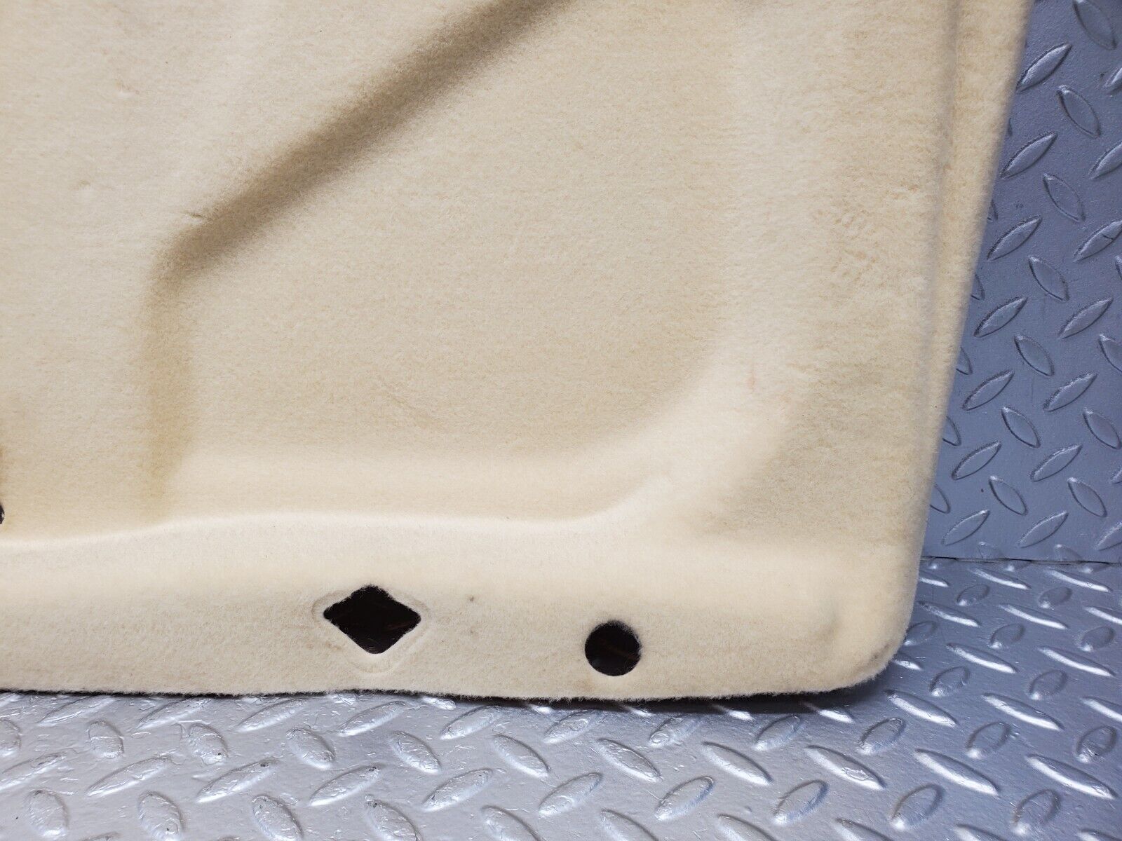 46861 Mercedes-Benz R129 320SL Coupe Interior Boot Lid Cover Panel Beige 1296903441