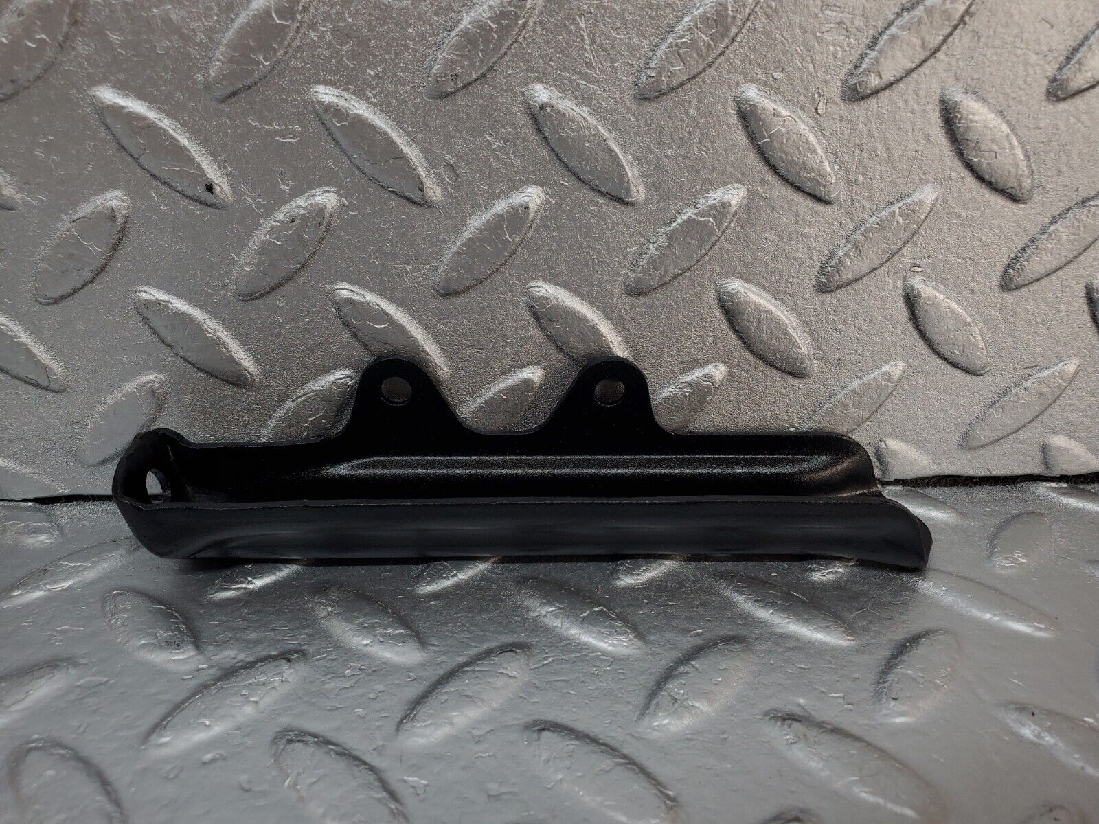 45239 Mercedes-Benz R129 300SL Coupe Air Intake Manifold Bracket