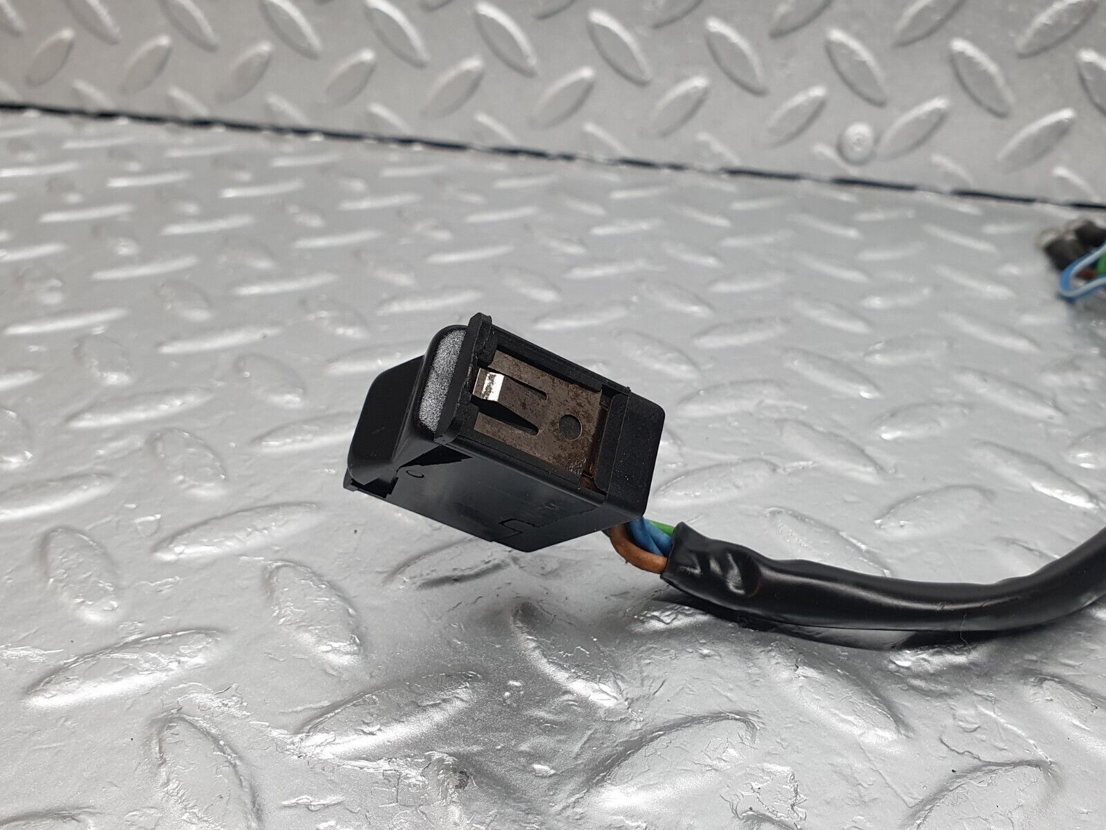 43584 Mercedes-Benz C126 380SEC Coupe Rear Electric Window Switch 1268201710