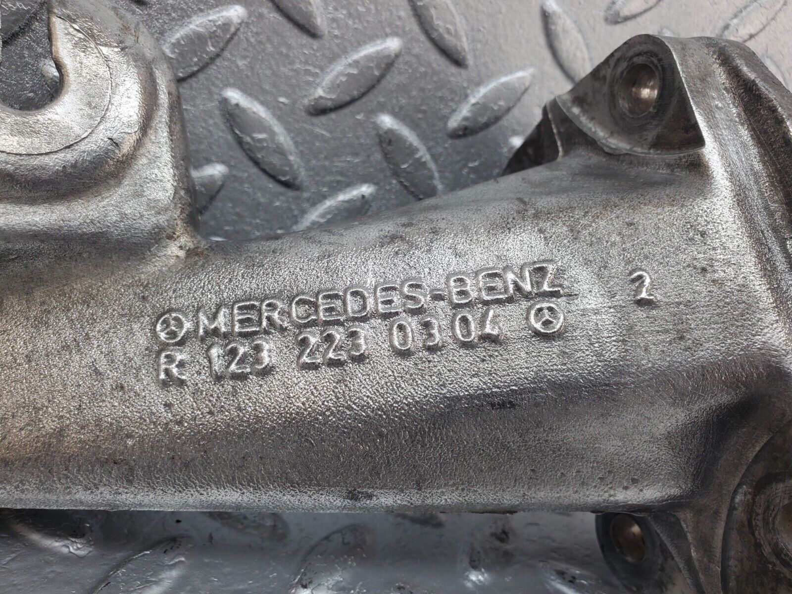 44398 Mercedes-Benz W123 280E Engine Mount Bracket Right Side 1232230304