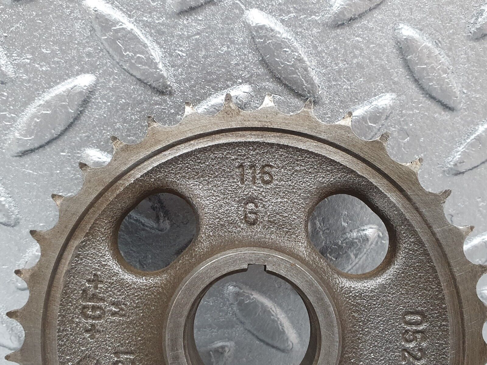 43791 Mercedes-Benz C126 380SEC Coupe Camshaft Timing Gear Sprocket 1160520601