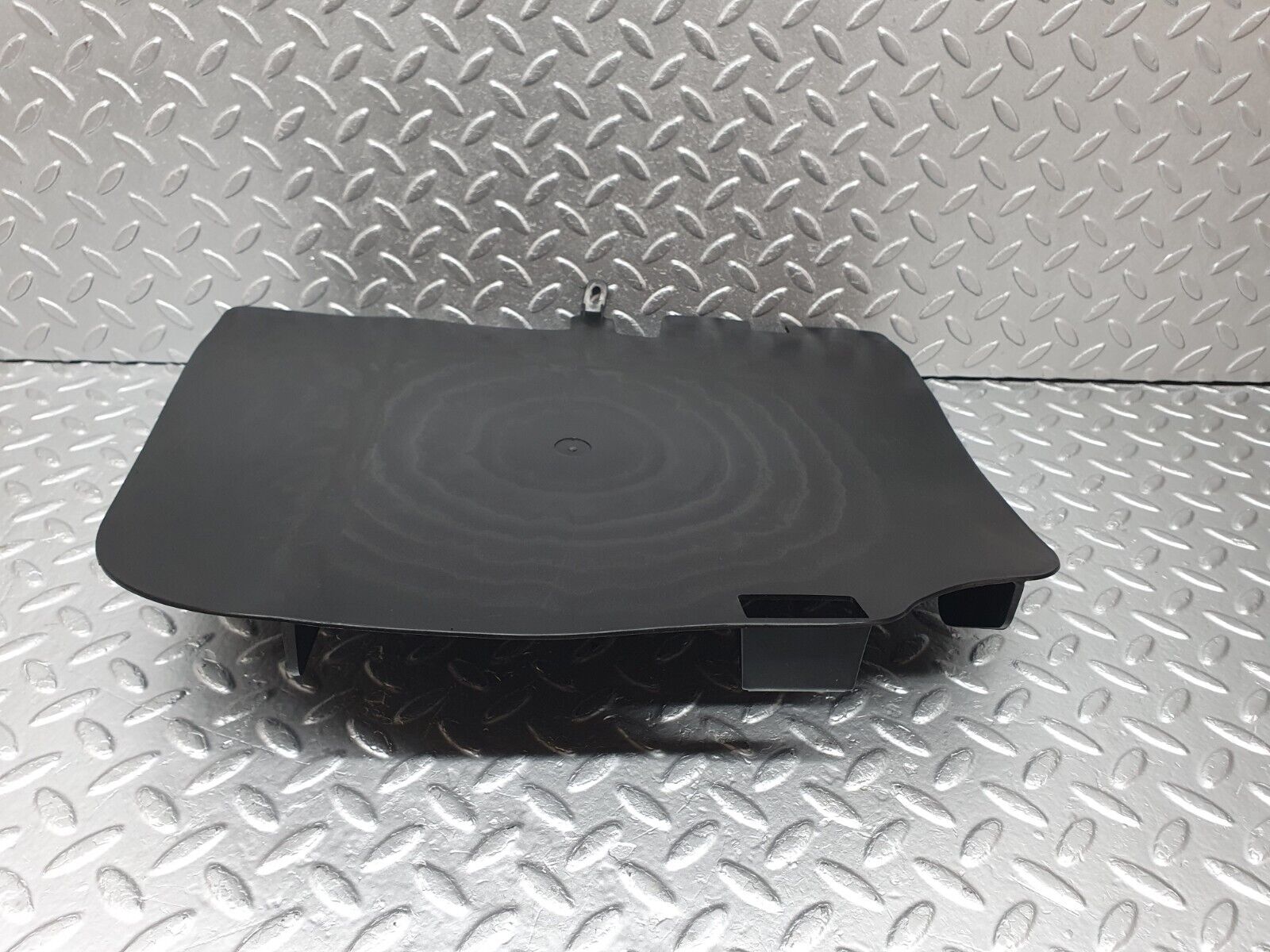 42724 Mercedes-Benz W201 190 2.0L Front Left Floor Cable Channel Cover 2016841137