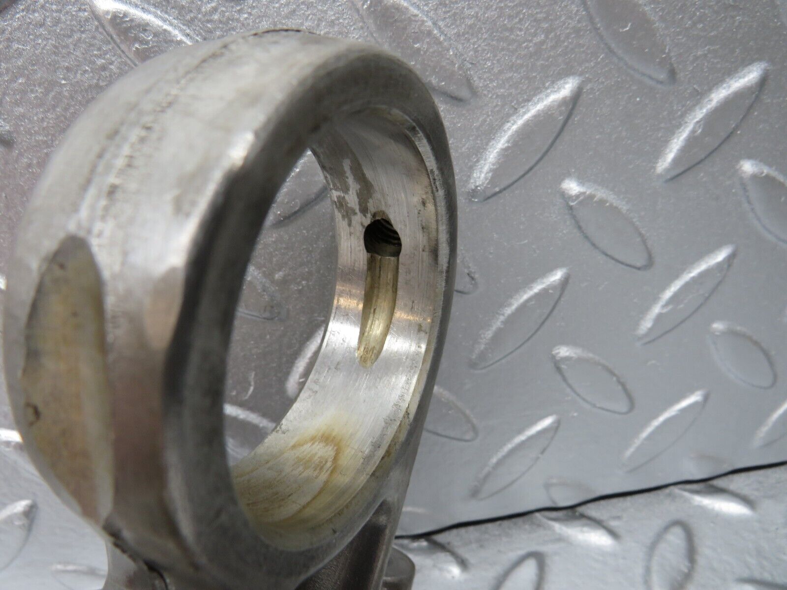 33089 Mercedes-Benz C107 R107 350 V8 Camshaft Tower Bearing 1160512112