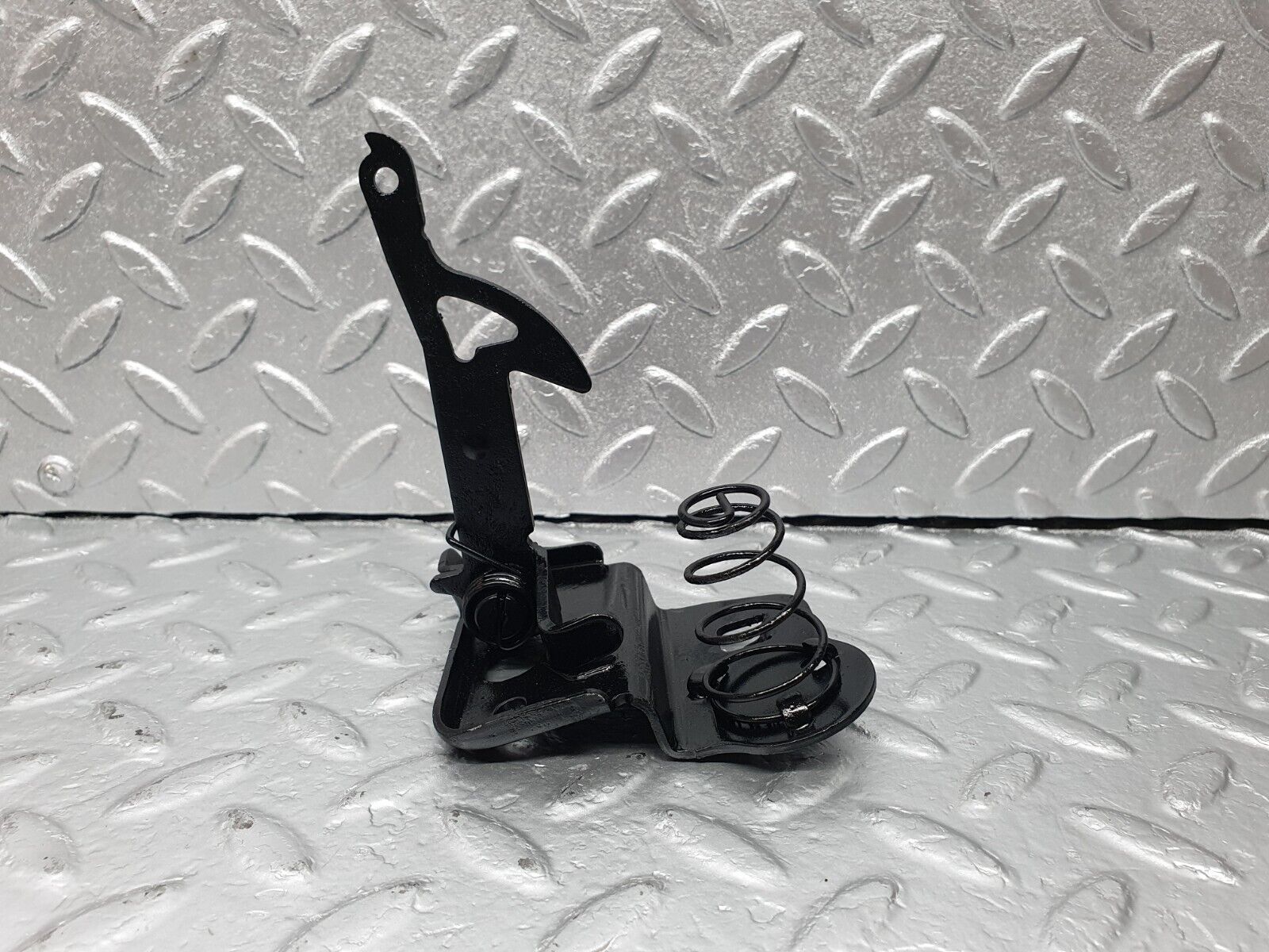 42301 Mercedes-Benz R129 320SL Coupe Bonnet Release Latch 1298800064