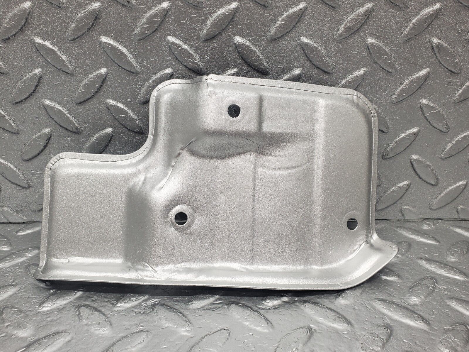 46172 Mercedes-Benz W124 280E Exhaust Manifold Heat Shield 1041421020