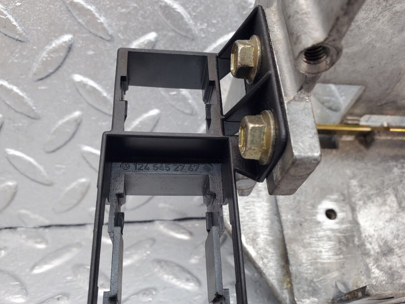 44591 Mercedes-Benz W124 220E Engine Control Unit Tray Bracket 1245404973 1245452747