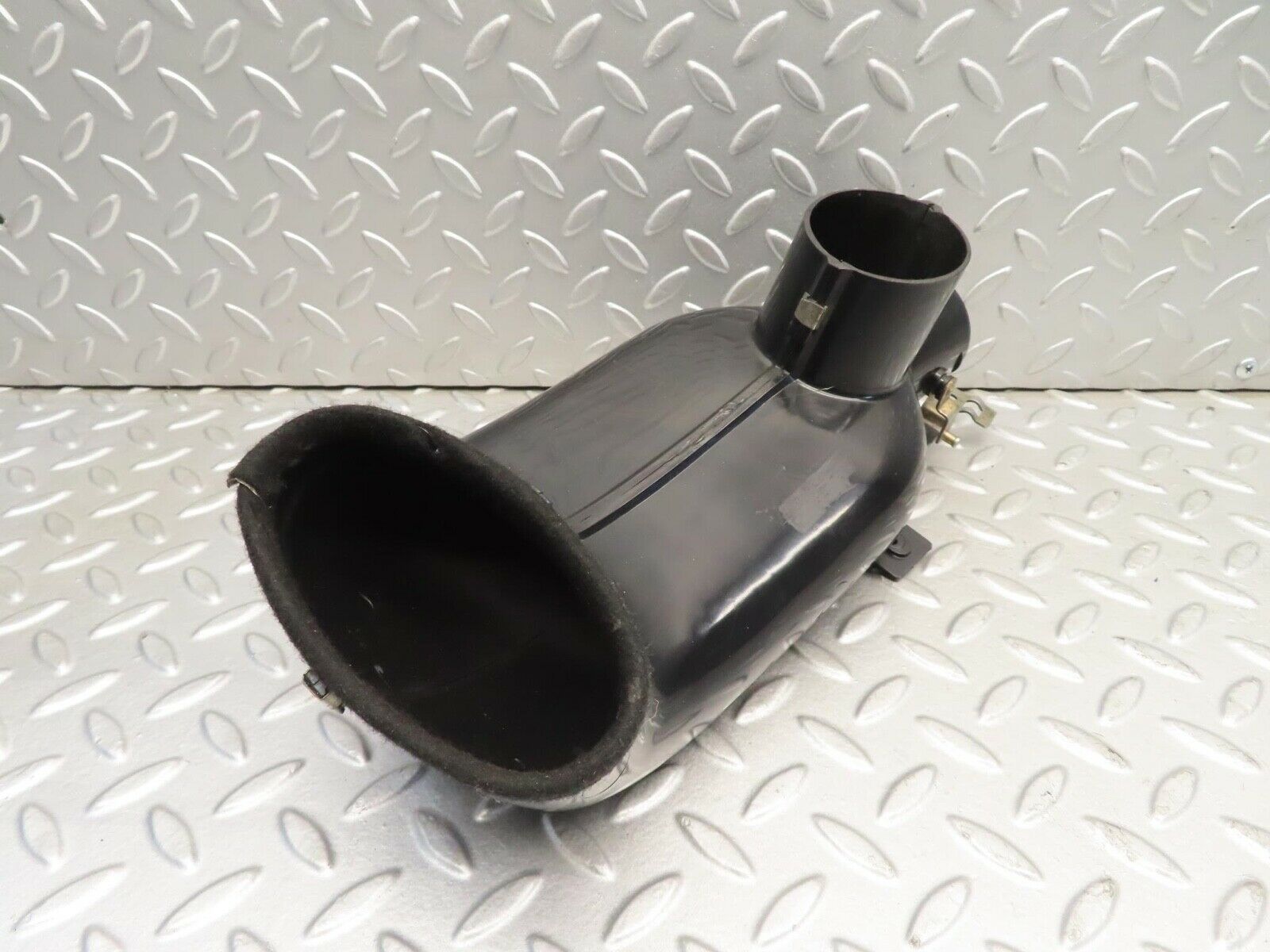 11720 Mercedes-Benz R107 450SL Heater Air Duct