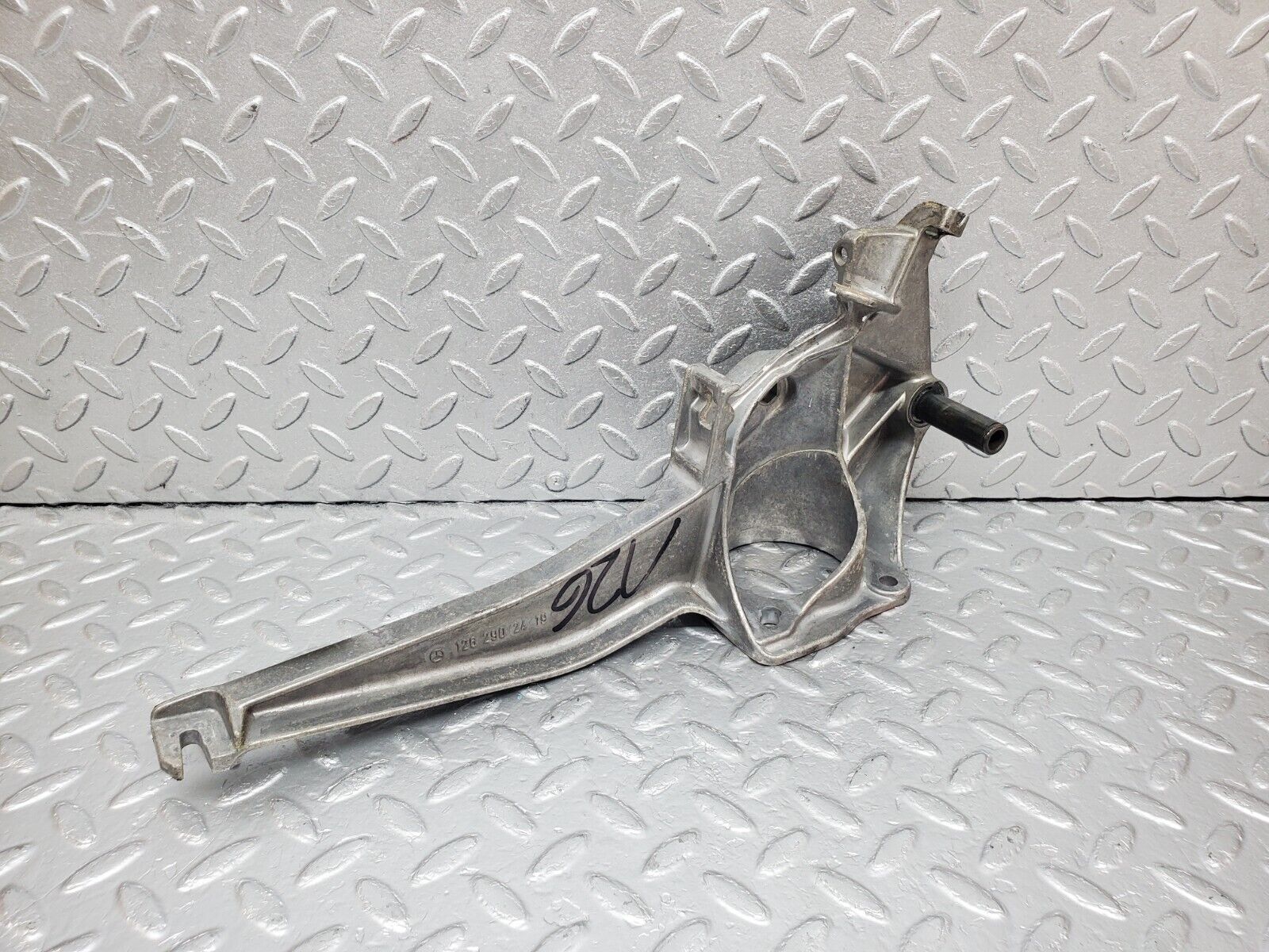 45579 Mercedes-Benz W126 420SE Brake Pedal Bracket 1262902419