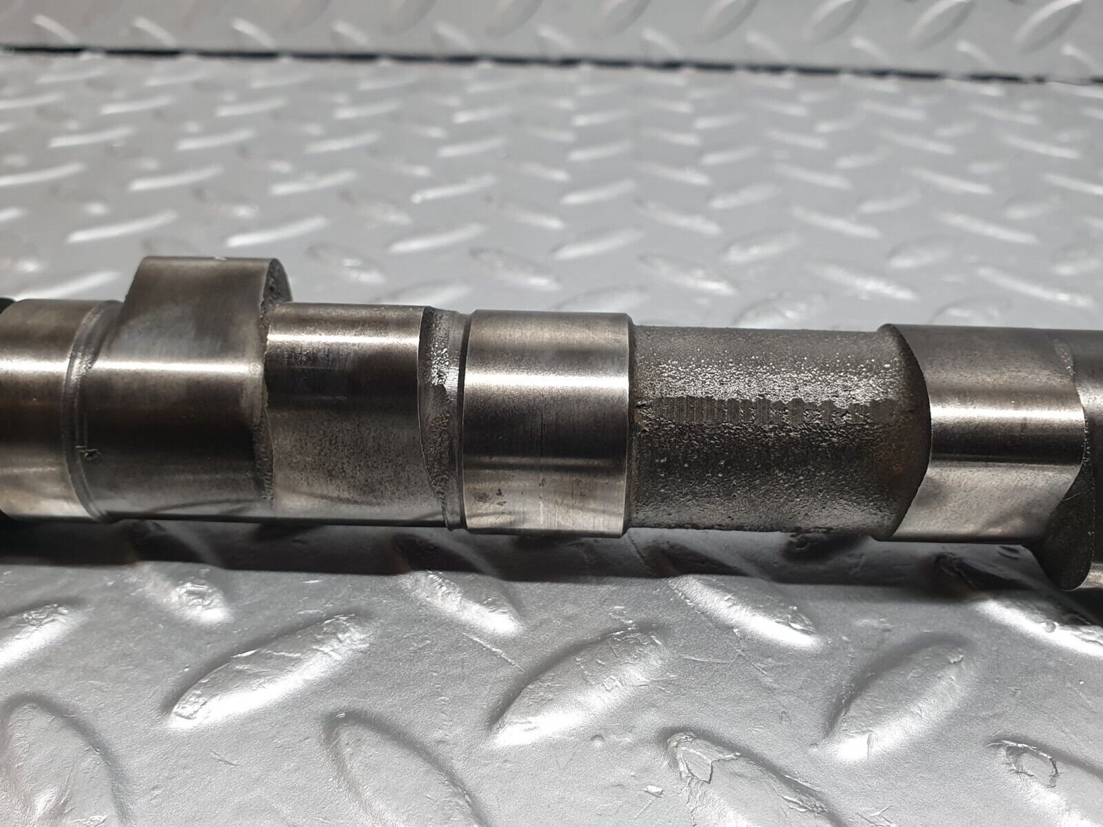 43079 Mercedes-Benz W123 230E Camshaft
