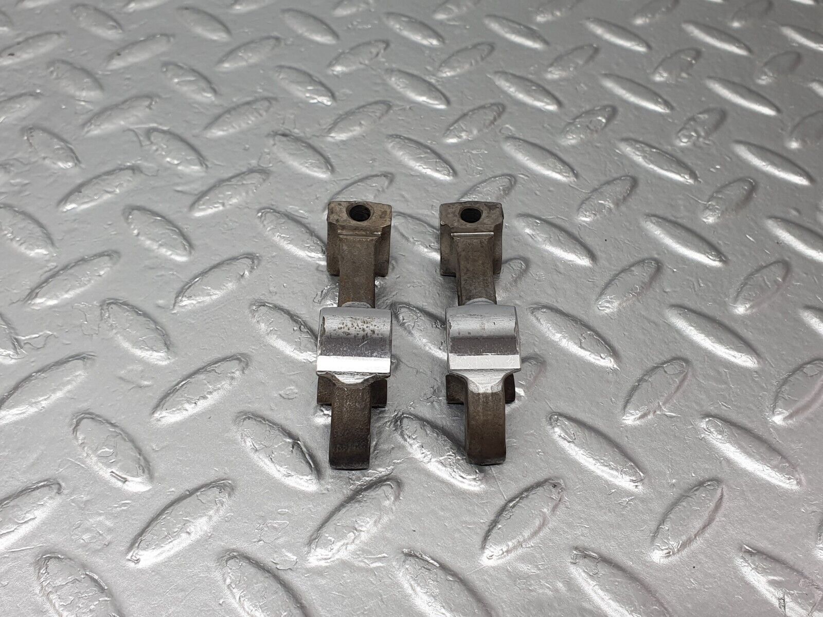 43358 Mercedes-Benz W108 280SE Valve Rocker Arm With Retaining Spring