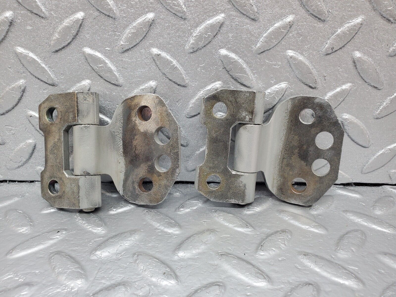 44954 Mercedes-Benz R129 300SL Coupe Door Hinge Left Side