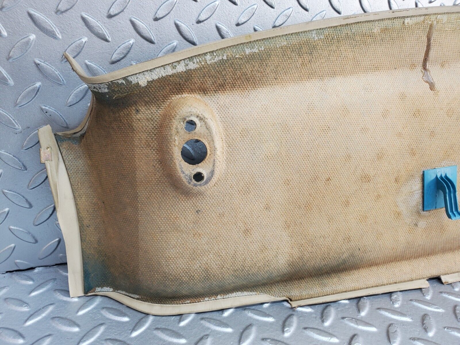 45700 Mercedes-Benz W126 420SE Headlining Roof Panel Beige