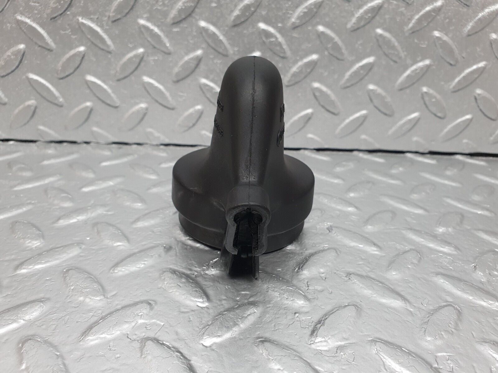 43101 Mercedes-Benz W123 280E Ignition Coil Cover 0001581485