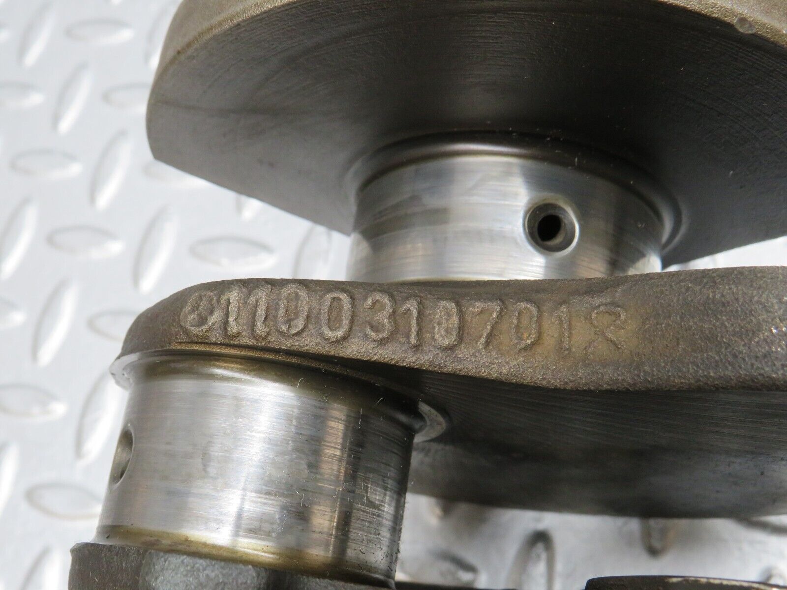 35580 Mercedes-Benz R107 280SL Crankshaft 1100310701