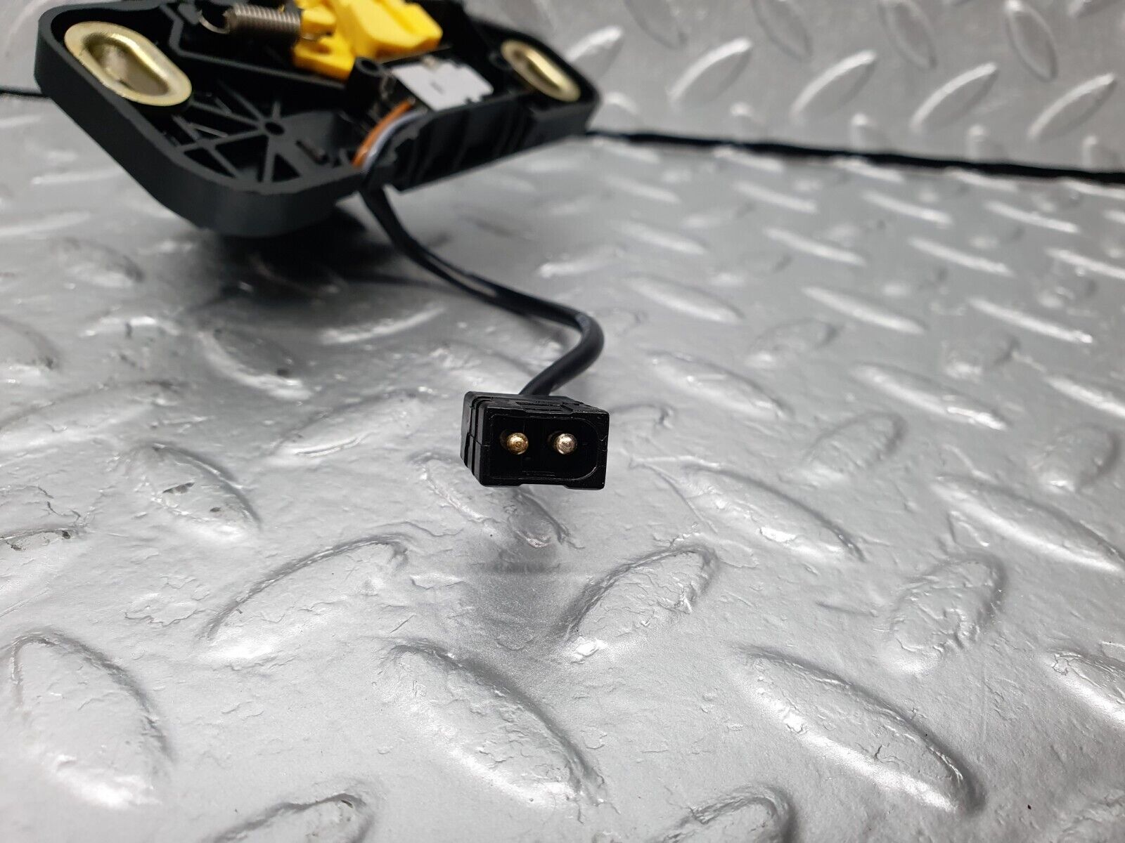 42232 Mercedes-Benz R129 320SL Coupe Trunk Lock 1298001810