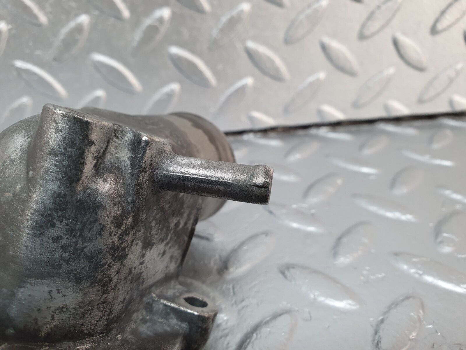 41879 Mercedes-Benz W202 C200 Thermostat Housing Pipe Hose Flange 1112030875