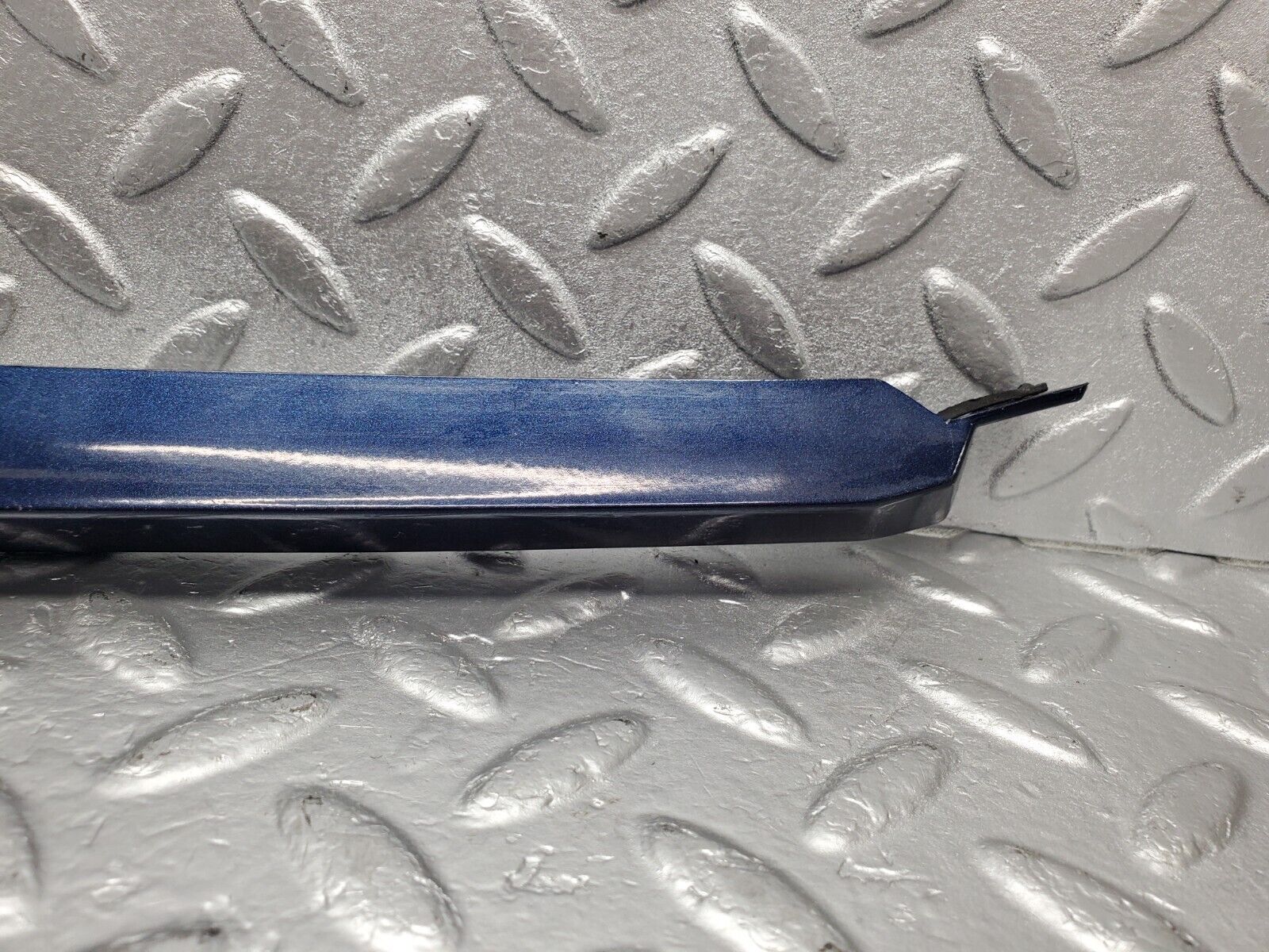 46759 Mercedes-Benz R129 320SL Coupe Right Headlight Cover Trim 1298260677