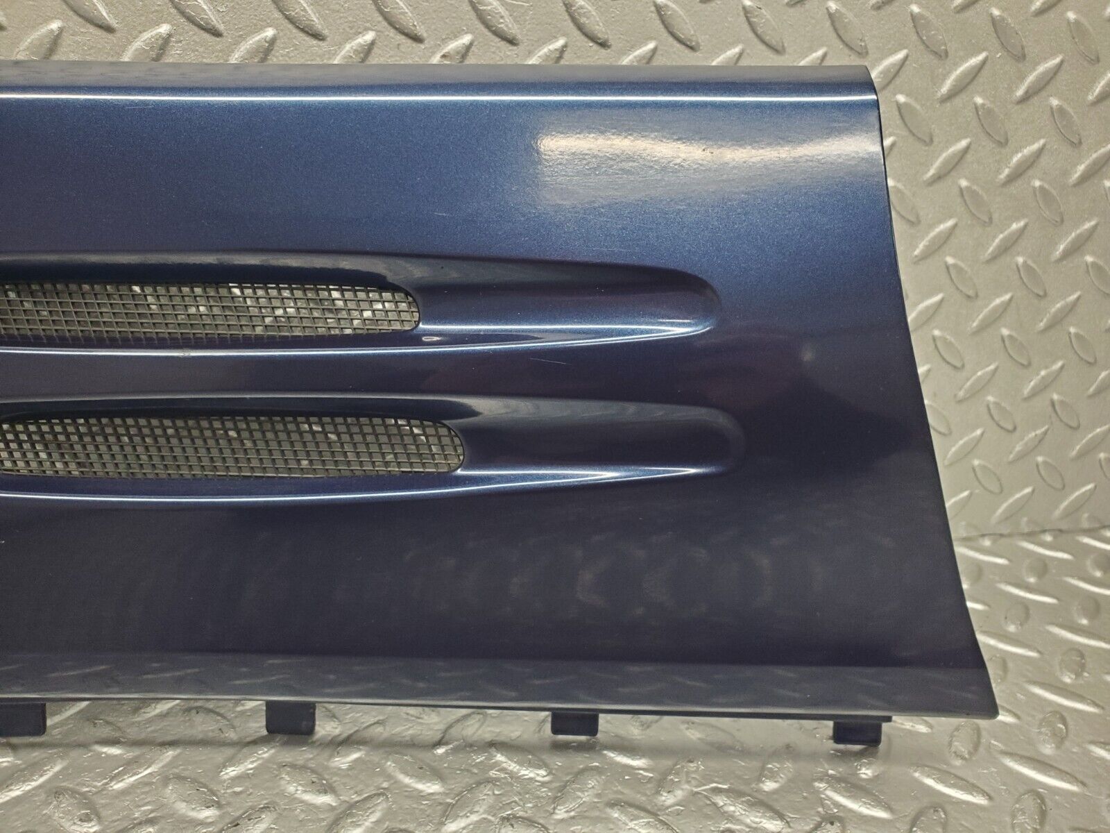 46738 Mercedes-Benz R129 320SL Coupe Front Left Fender Wing Moulding Trim 1296901740 1296900374