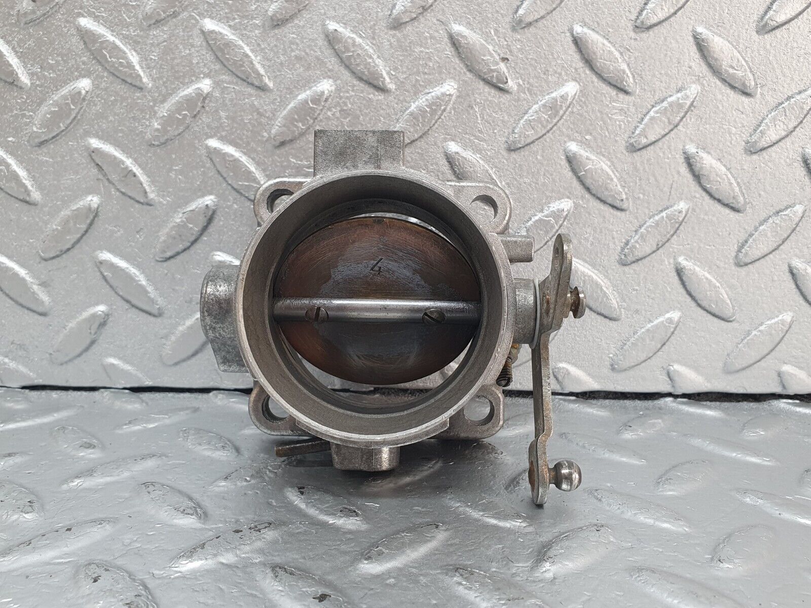 44017 Mercedes-Benz C123 230CE Coupe Throttle Body Valve 0011402353