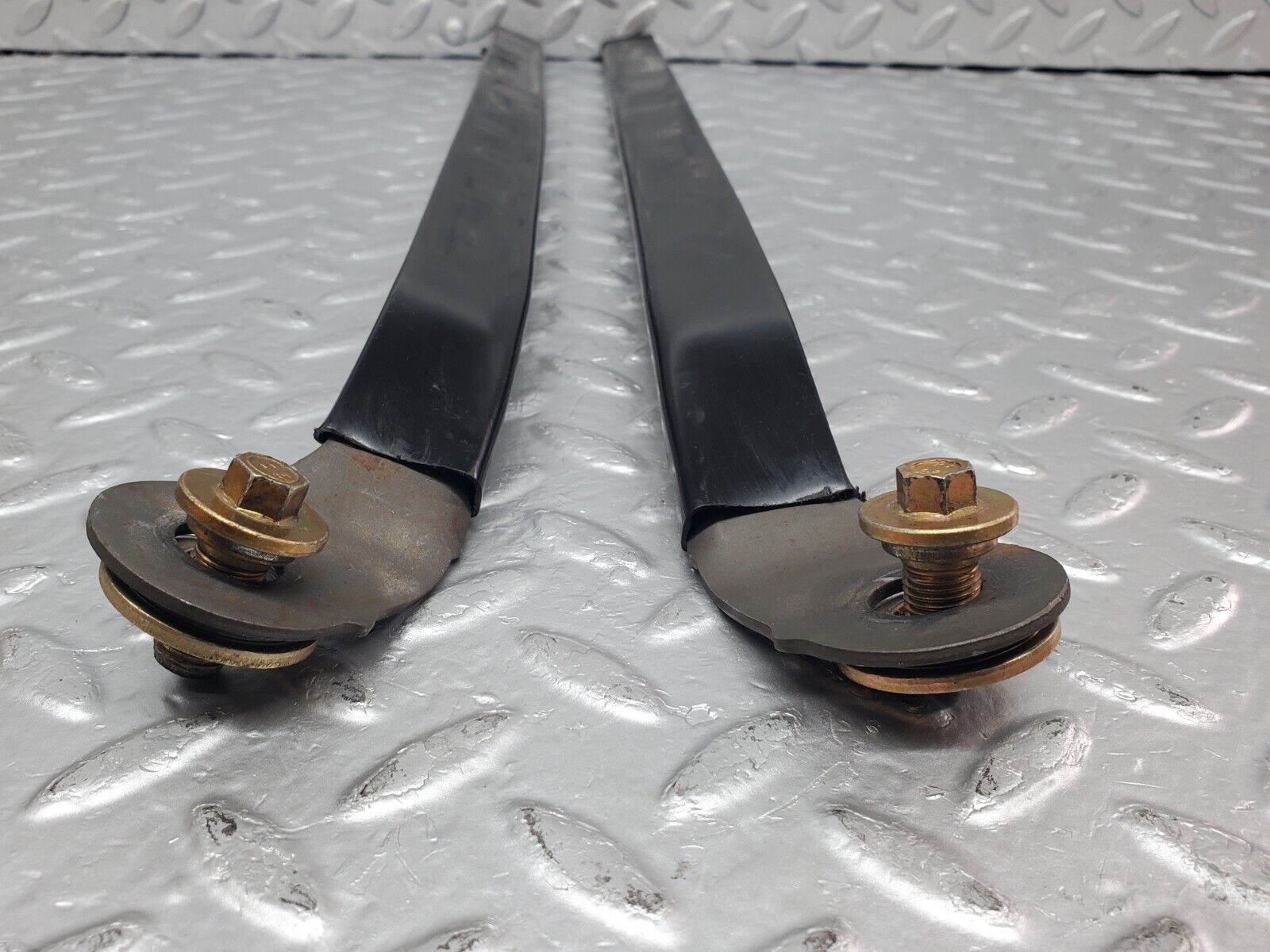 45847 Mercedes-Benz W126 420SE Seat Belt Runner Pair