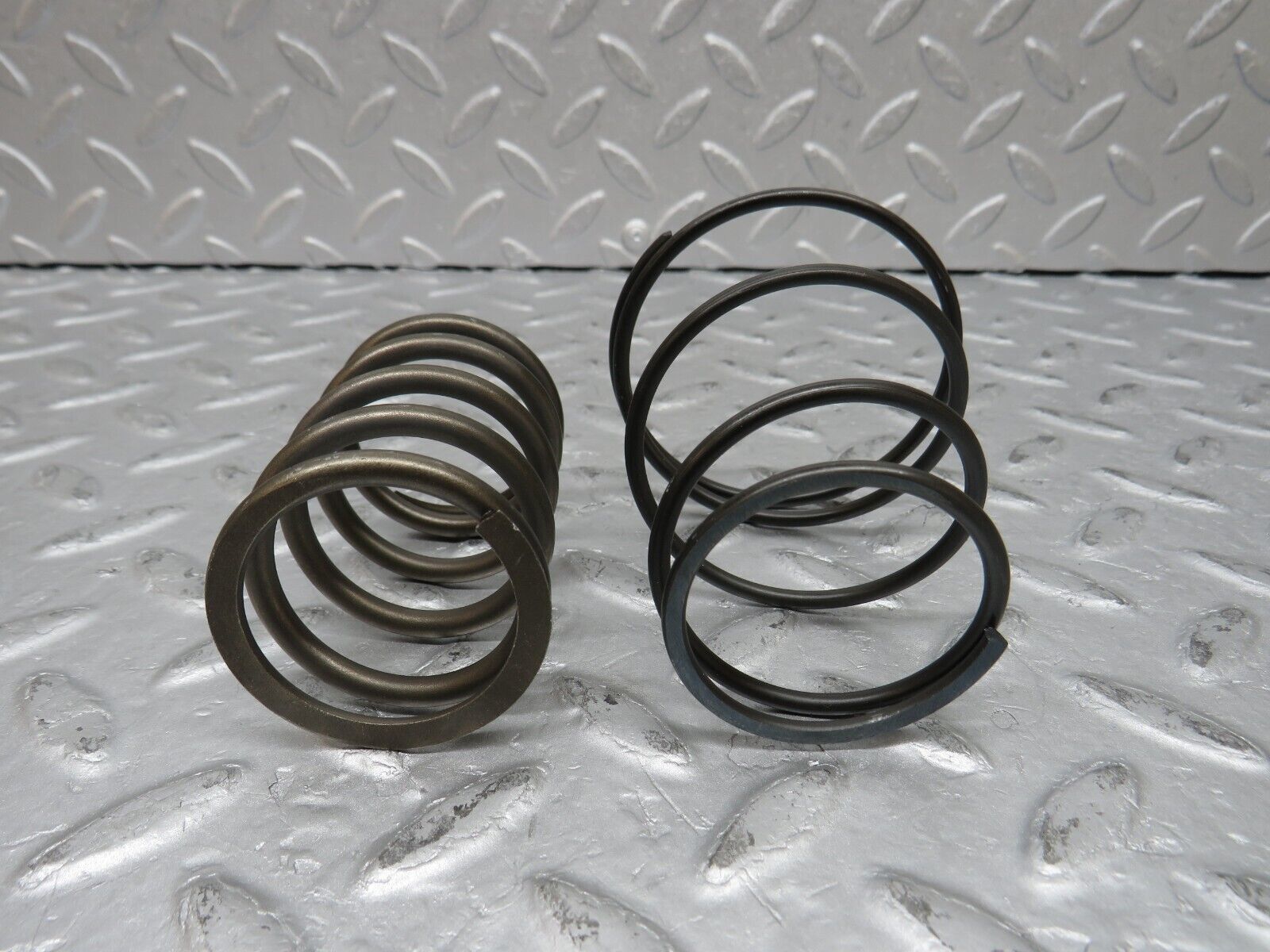 36438 Mercedes-Benz R107 450SL Automatic Gearbox Piston Spring Set