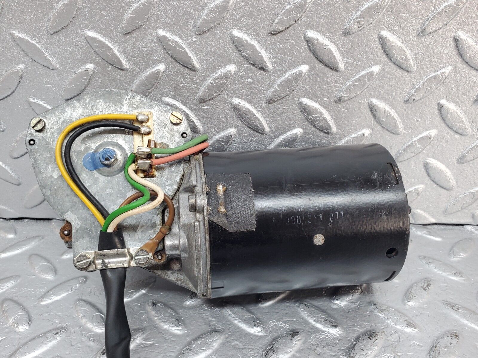 44424 Mercedes-Benz W123 280E Wiper Motor Bosch 0390341077