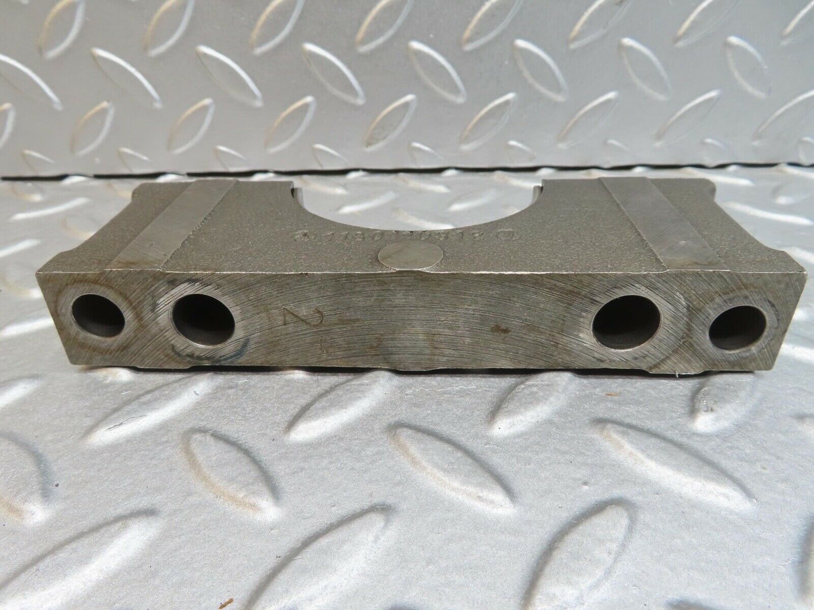 13702 Mercedes-Benz R107 450SL Crankshaft Bearing Holder Block 1160110312