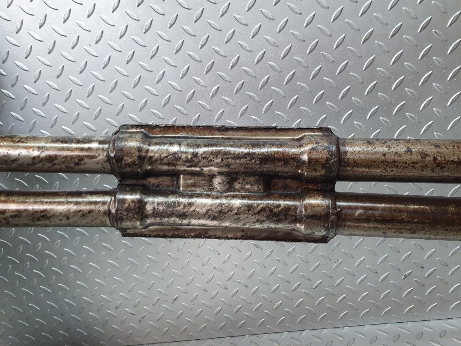 43823 Mercedes-Benz C126 380SEC Coupe Exhaust Middle Silencer